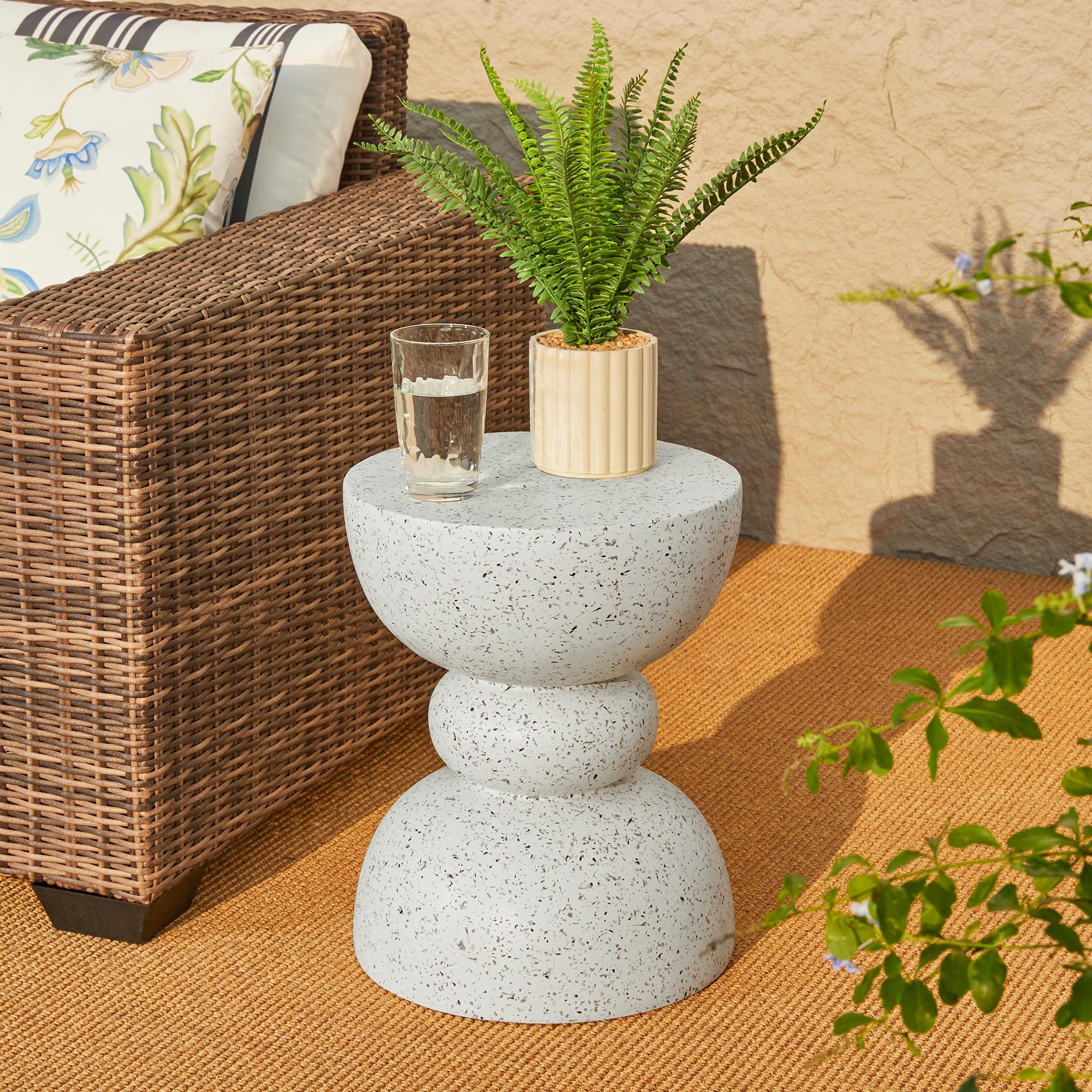 Glitzhome&#xAE; 17.25&#x22; Terrazzo Garden Accent Stool