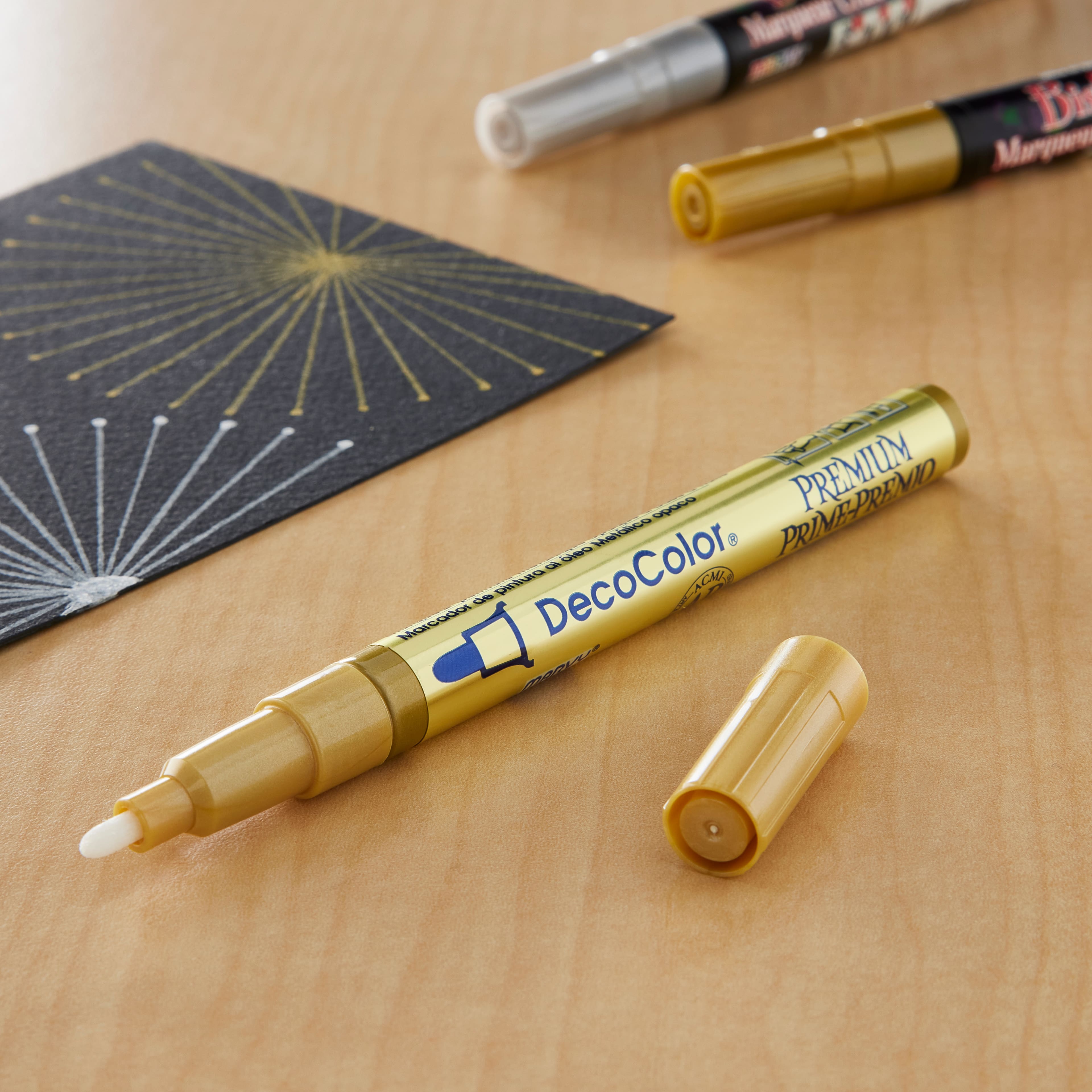 DecoColor by Marvy Uchinda Premium Gold Metallic Marker (250-S #GLD) –  Everything Mixed Media