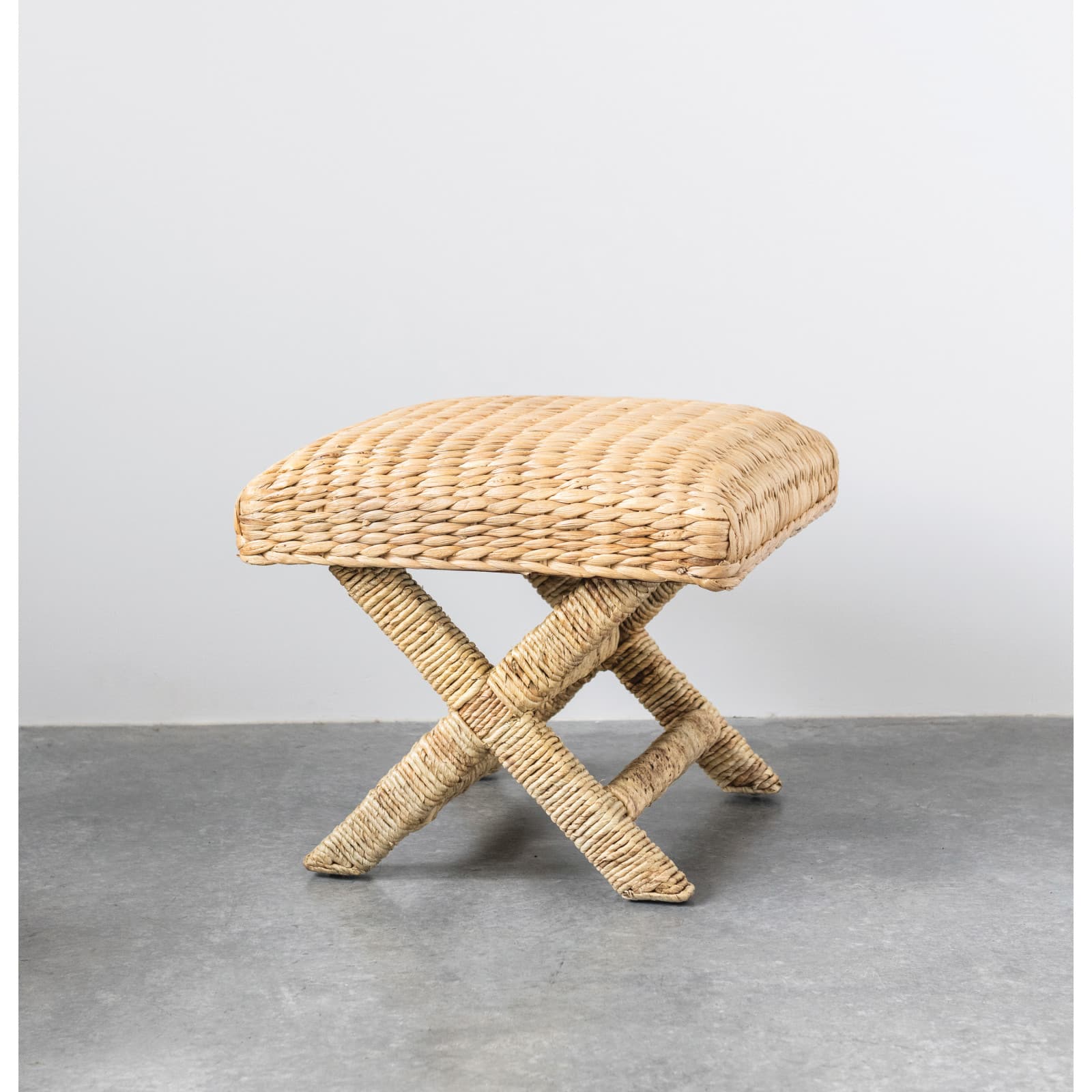 18.5&#x22; Wood &#x26; Water Hyacinth Woven Stool