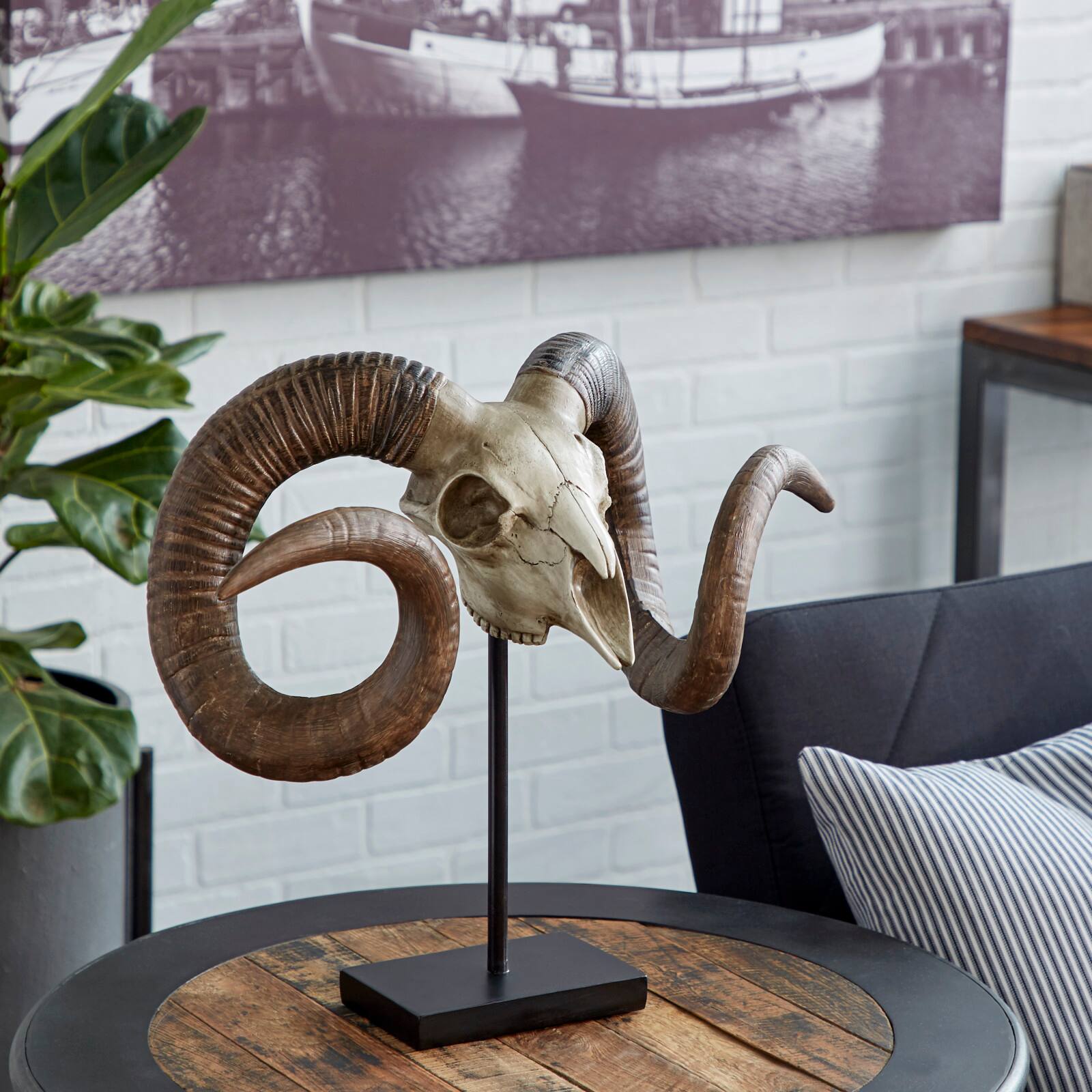 17&#x22; Brown Skull Traditional Sculpture