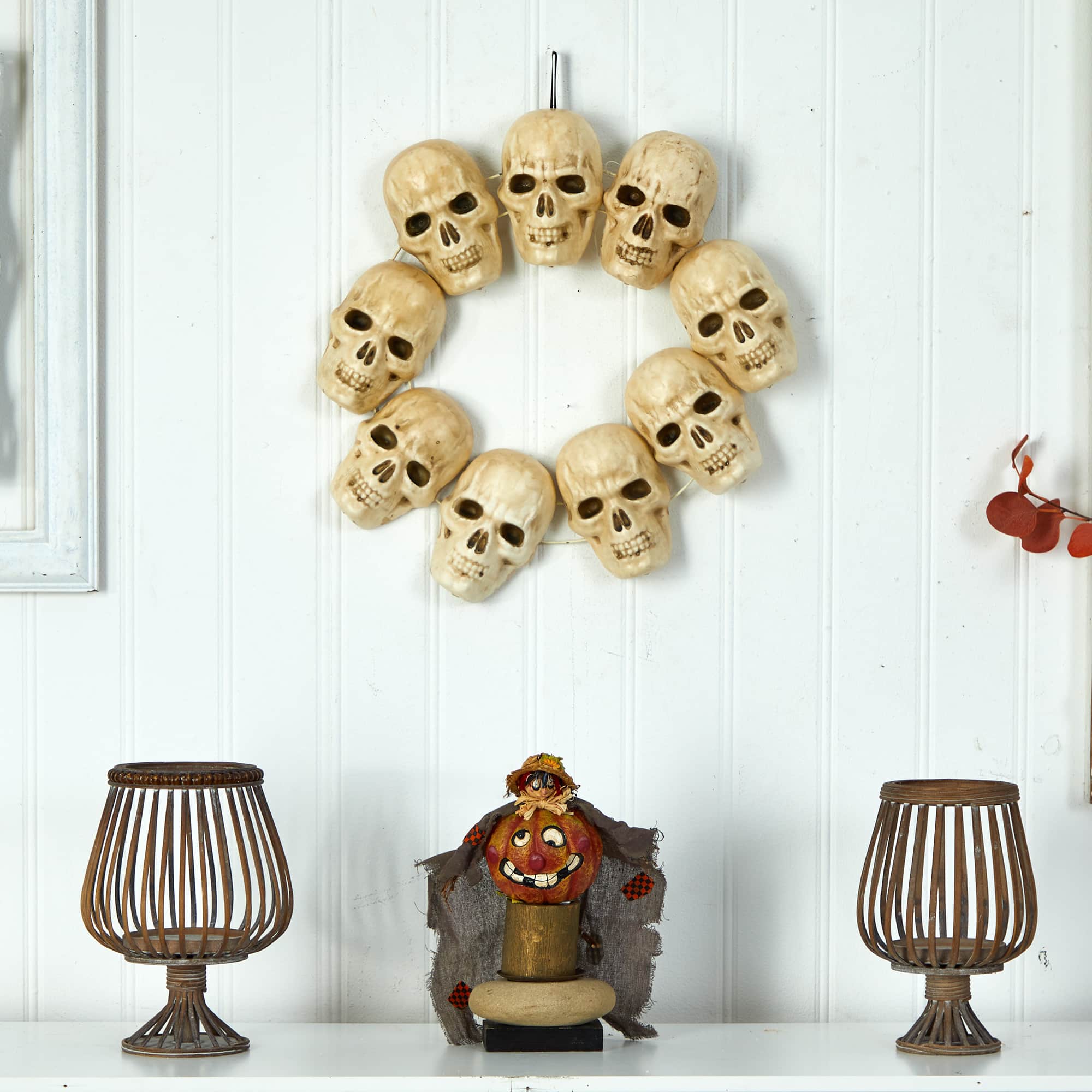 20&#x22; Halloween Skull Wreath with Lighted Eyes