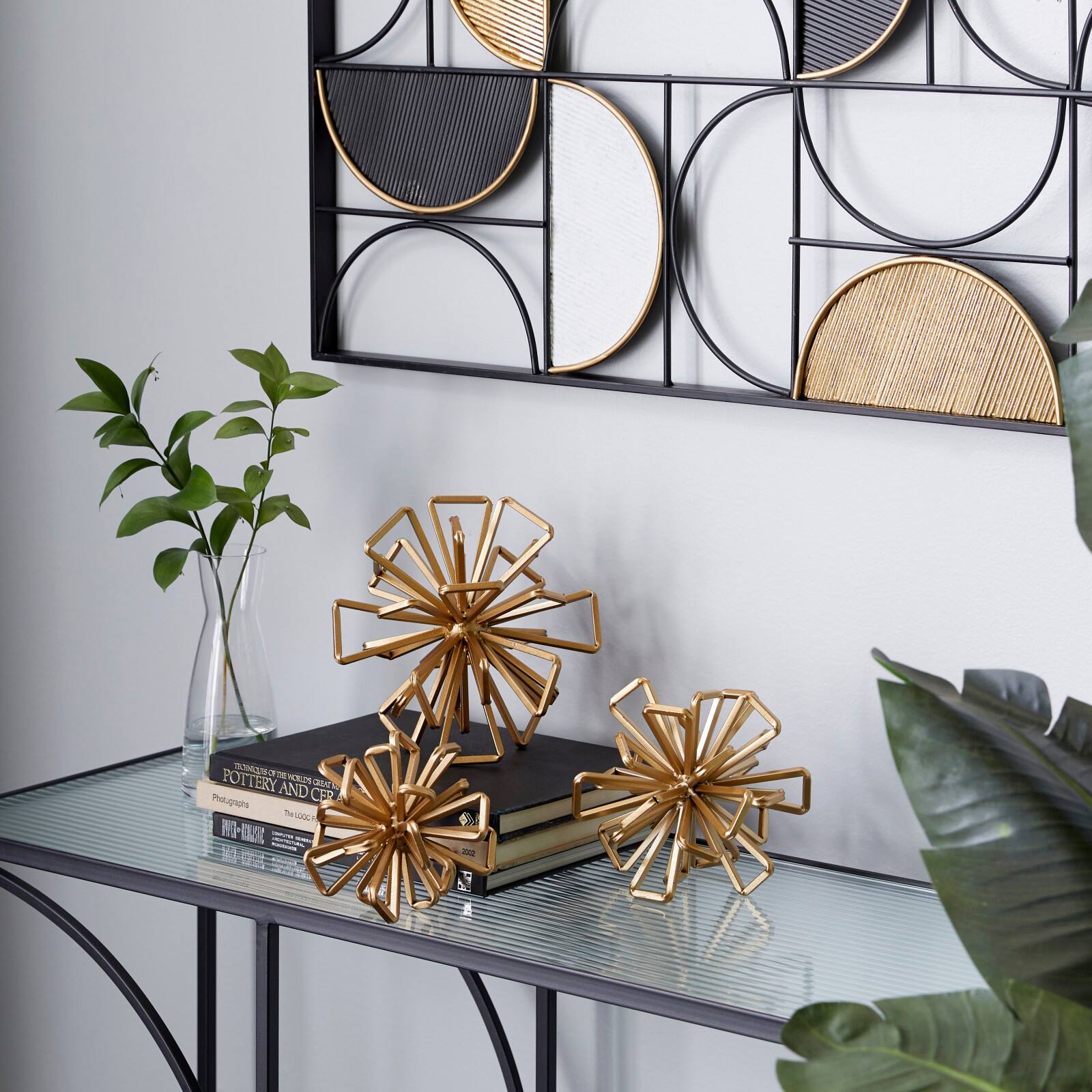 Gold Metal Glam Decorative Star Orbs Set