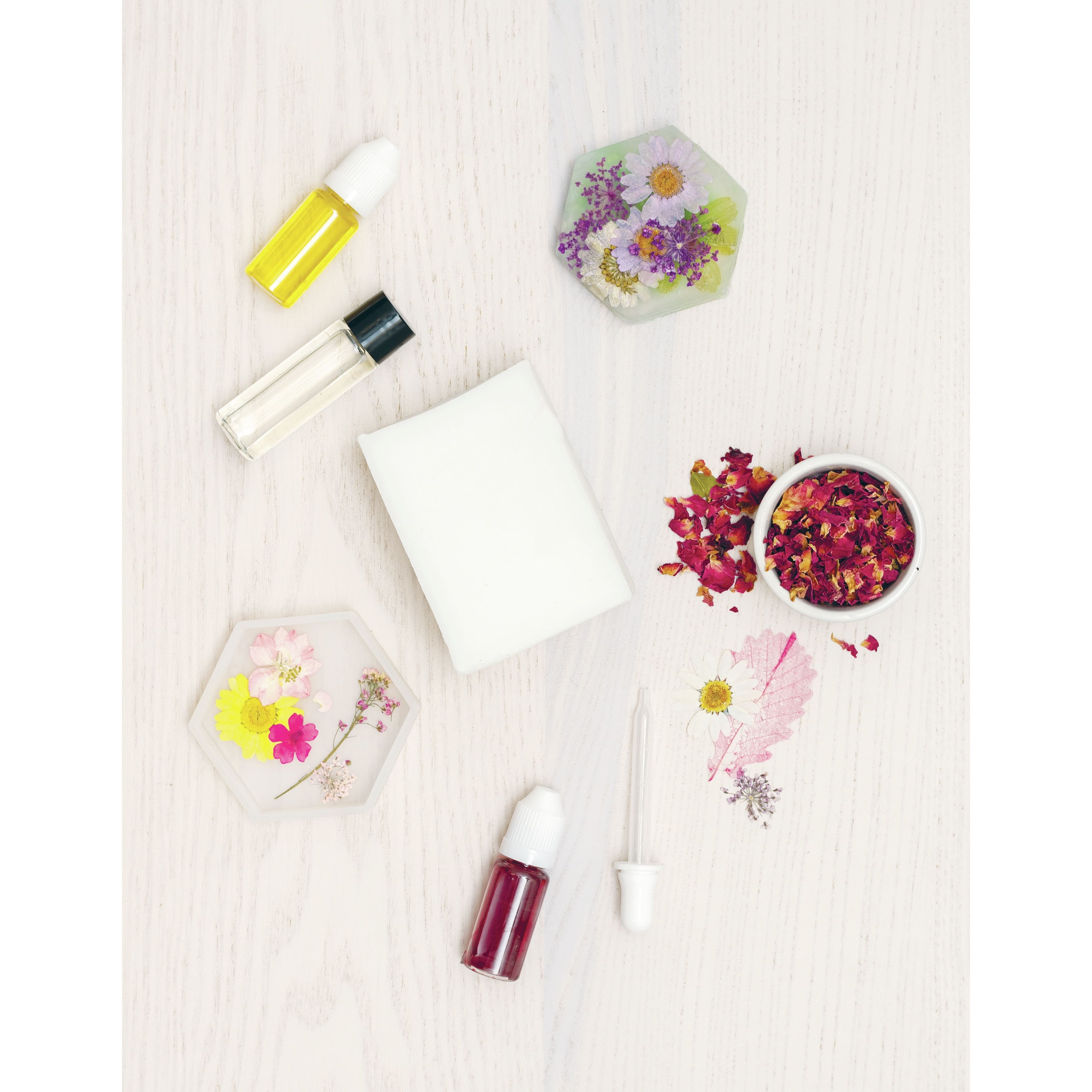 We R Memory Keepers® SUDS™ Soap Maker Bundle