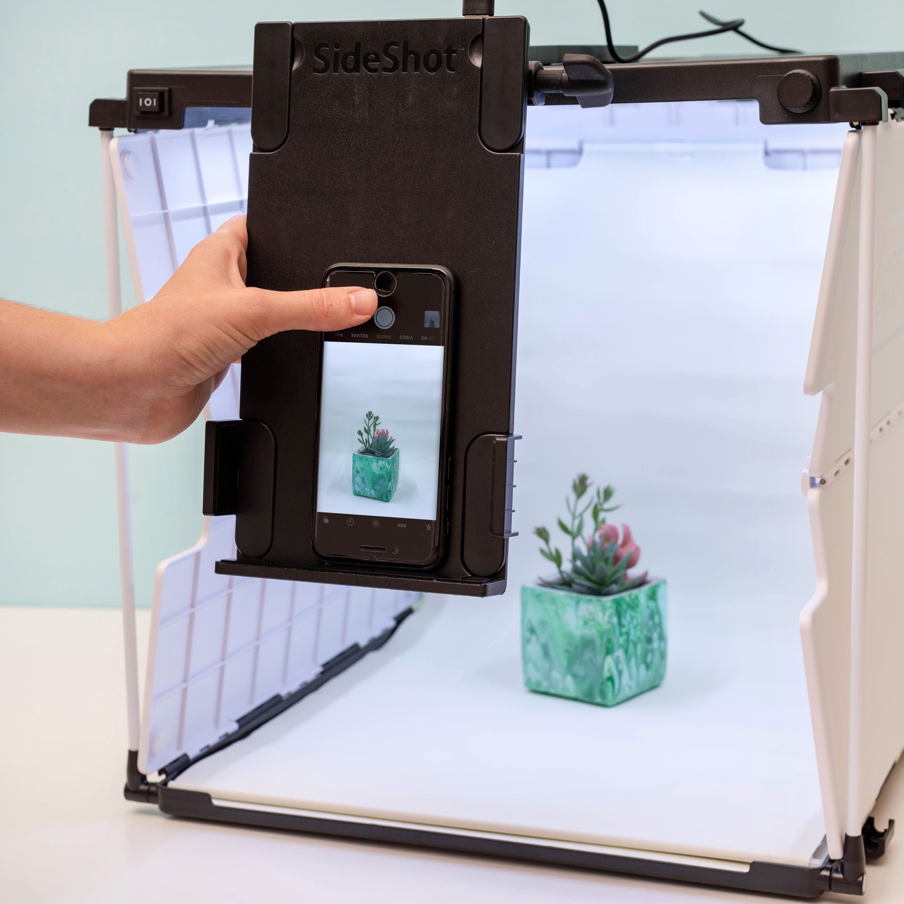We R Memory Keepers&#xAE; ShotBox Photo Studio Kit