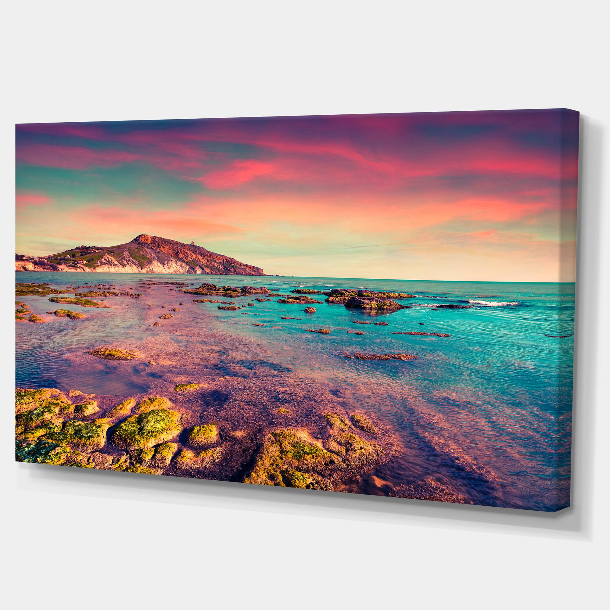 Designart - Giallonardo Beach Colorful Sunset - Seashore Photo Canvas Print