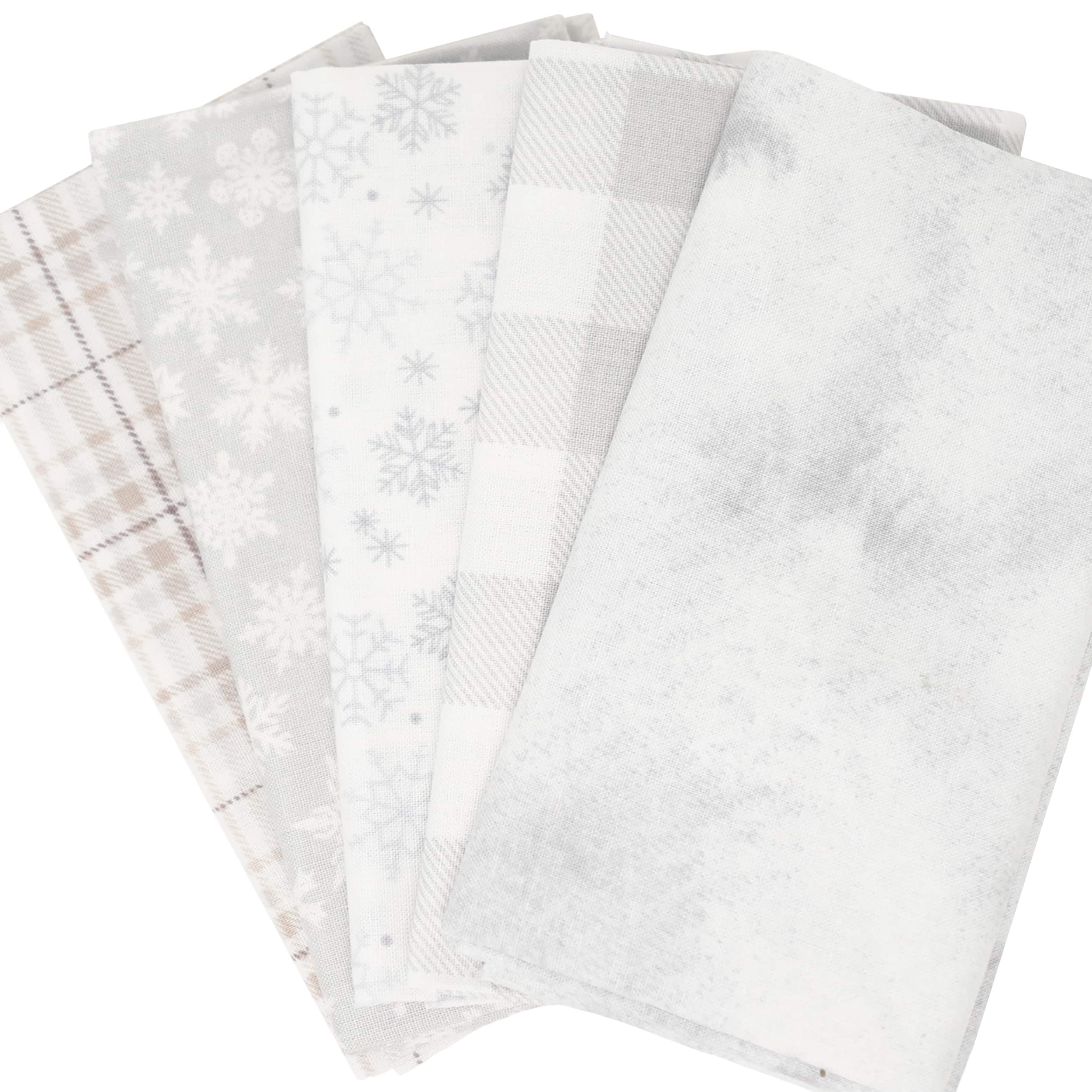 SINGER Christmas Snowflake Cotton Fabric Fat Quarter Bundle