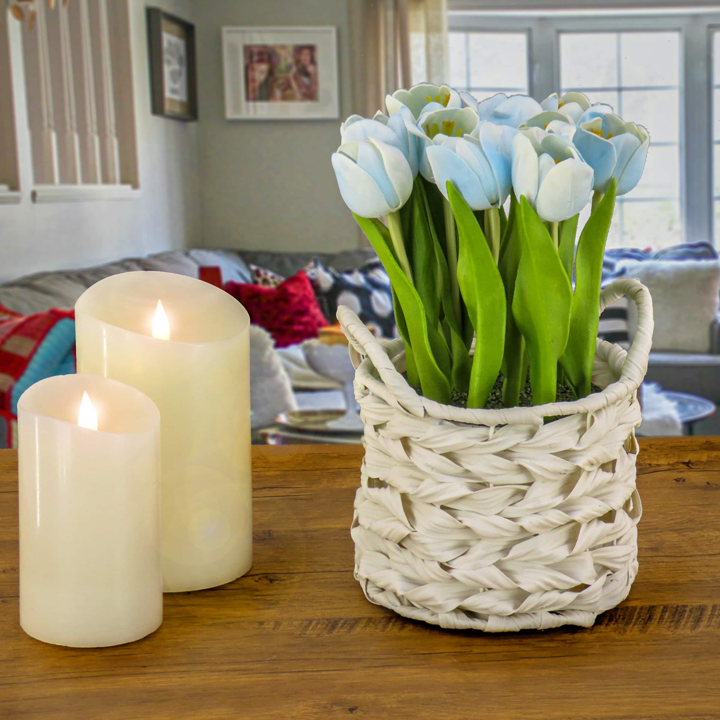 10&#x22; Tulip Bouquet in White Basket