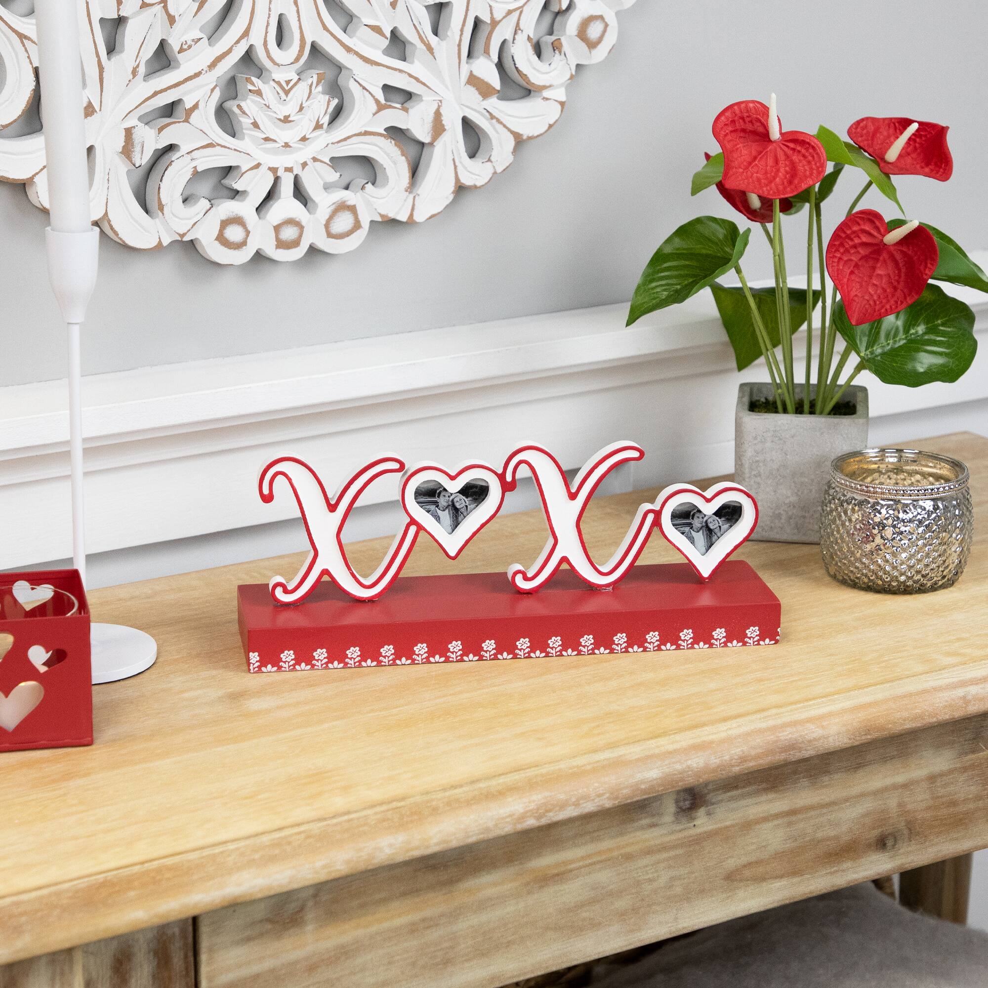 12" Valentine's Day Heart & Floral "XOXO" Photo Frame