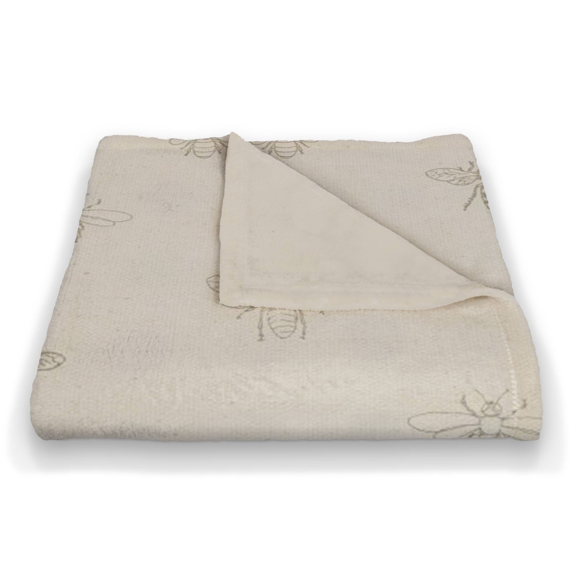Delicate Bee Pattern Coral Fleece Blanket
