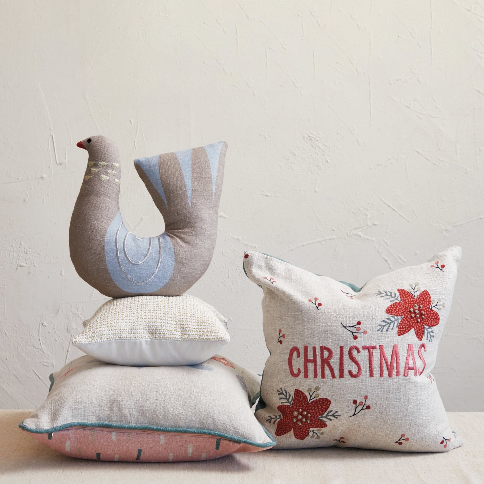 Hello Honey&#xAE; 18&#x22; Poinsettia Christmas &#x26; Ornament Linen Blend Pillow Set