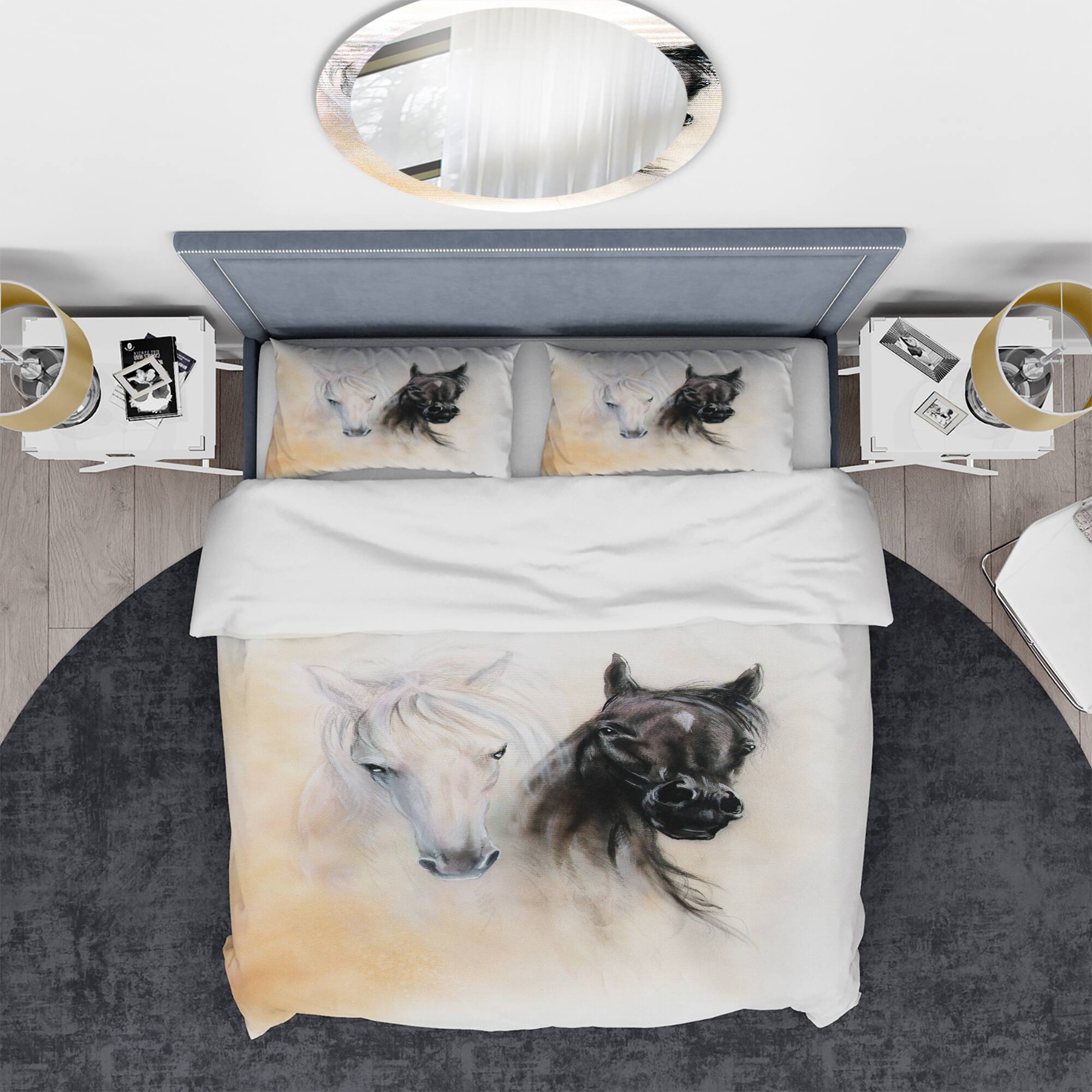 Designart &#x27;Black and White Horse Heads - Animal Duvet Cover Set