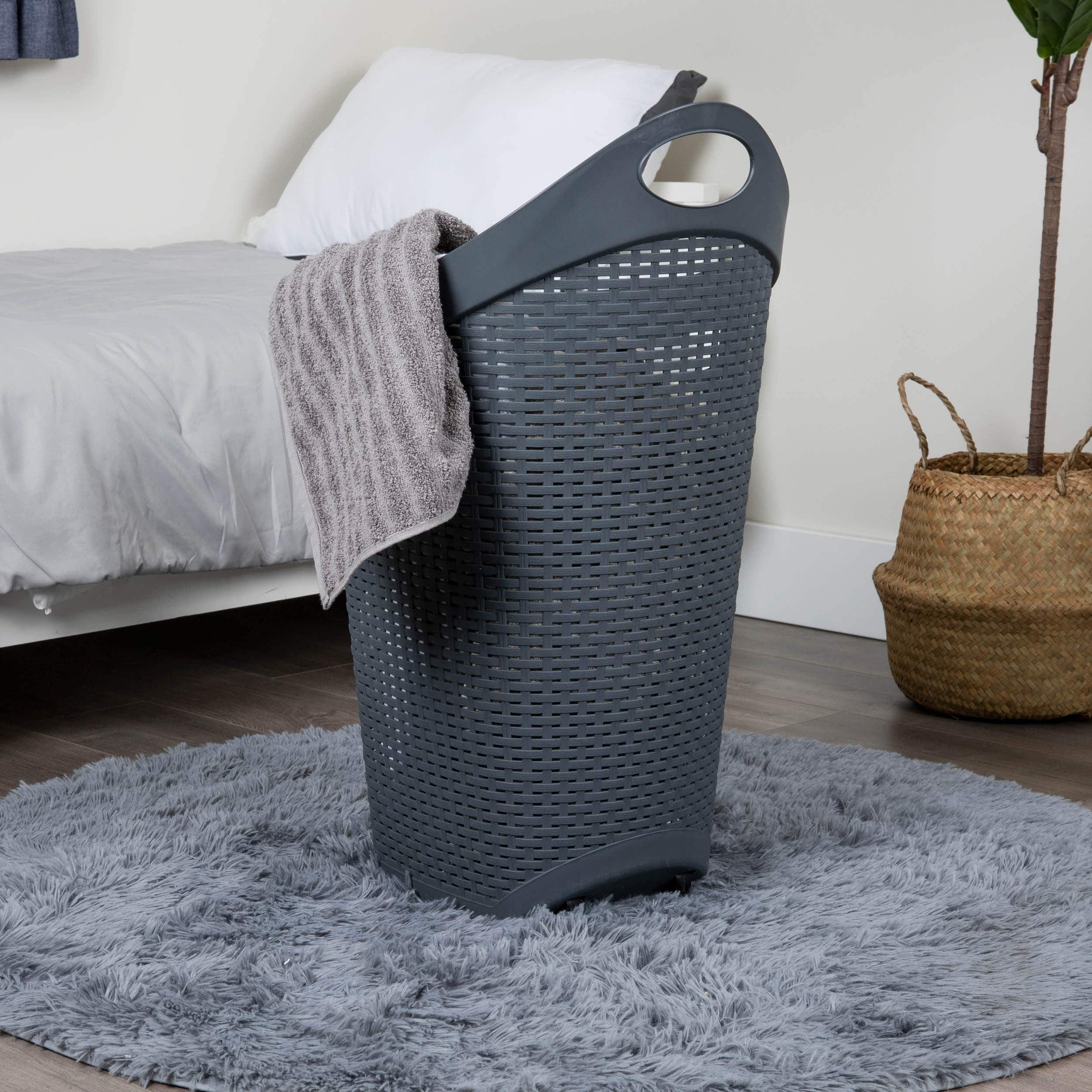 Mind Reader 60L Wheeled Hamper with Cutout Handle