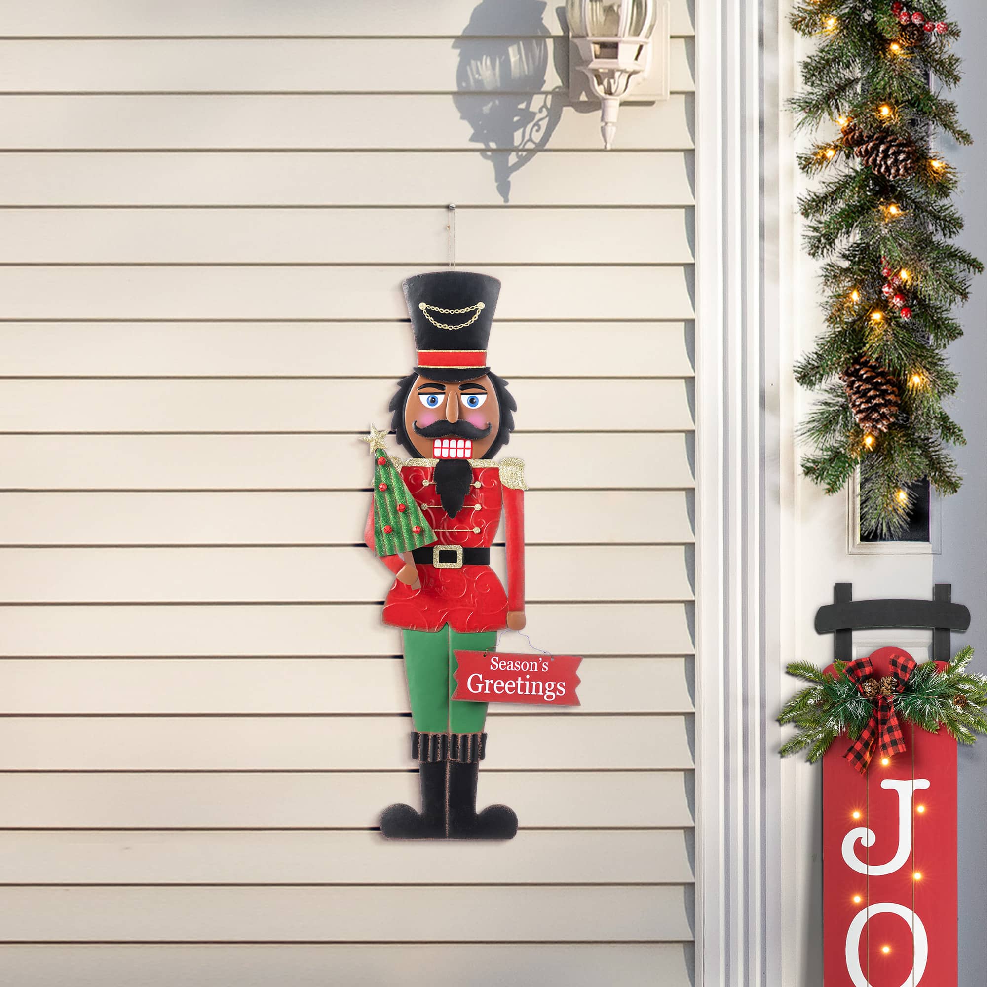 Glitzhome&#xAE; 36&#x22; Christmas Metal African Nutcracker Yard Stake