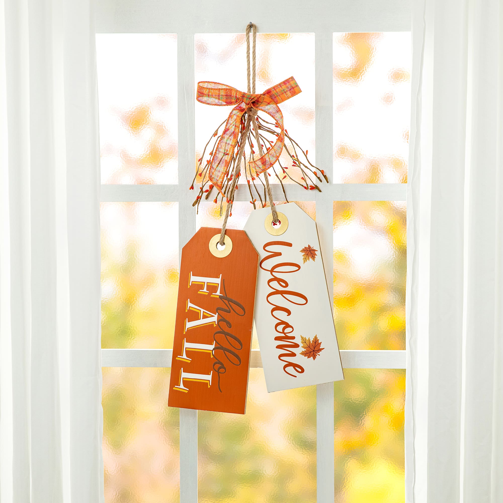 Glitzhome&#xAE; 24&#x22; Fall Wooden Door Hanger