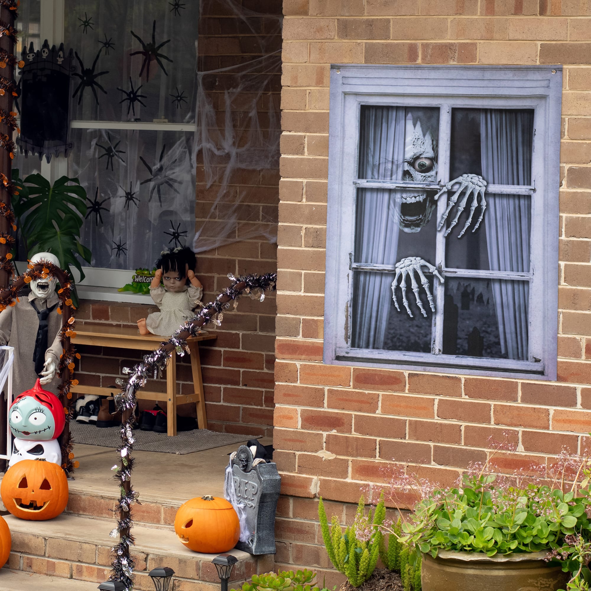 46&#x22; Scary Skeleton Window Cover Halloween Decoration