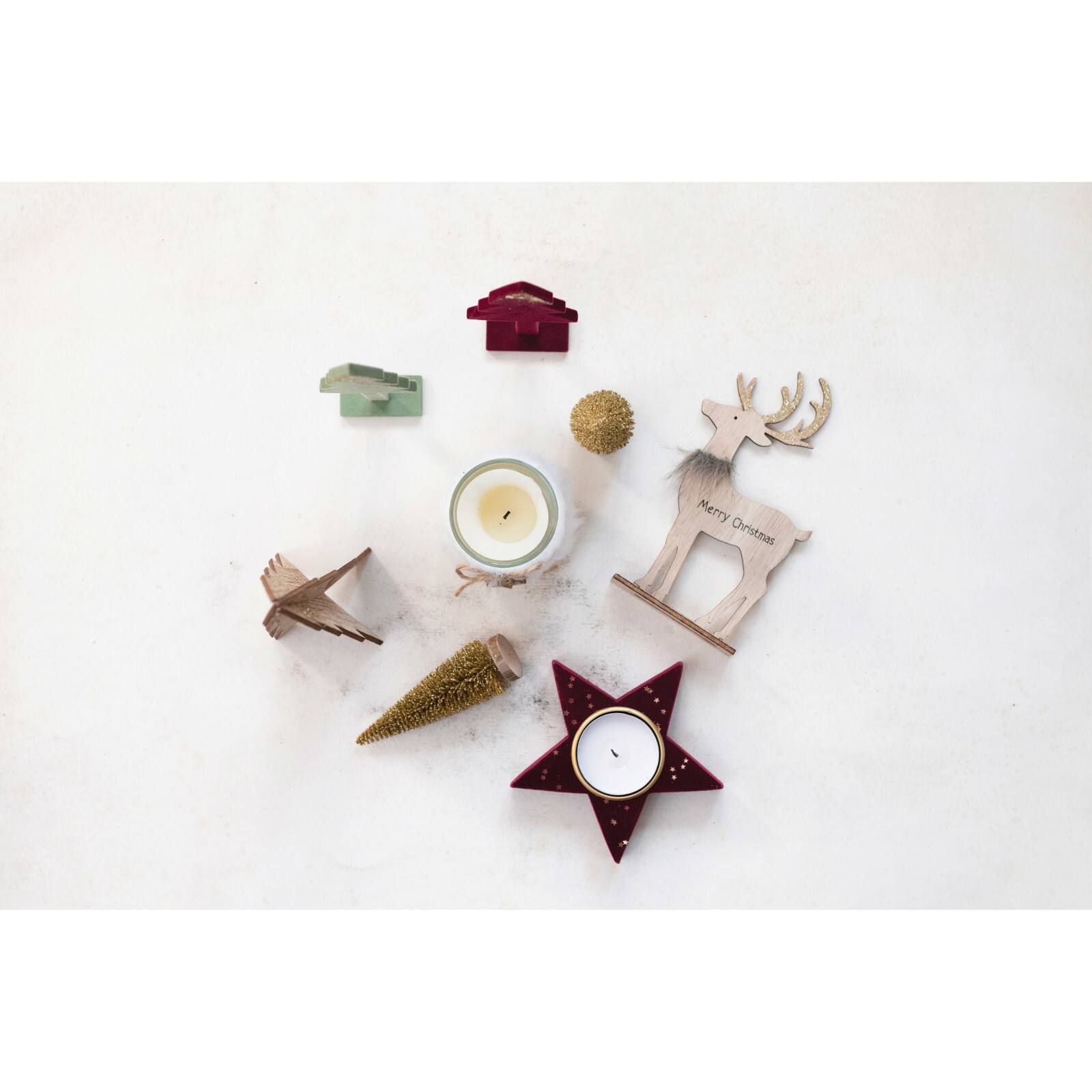 Hello Honey® 13 Piece Faux Fur & Star Candle & Woodland Icons Candle Garden Kit