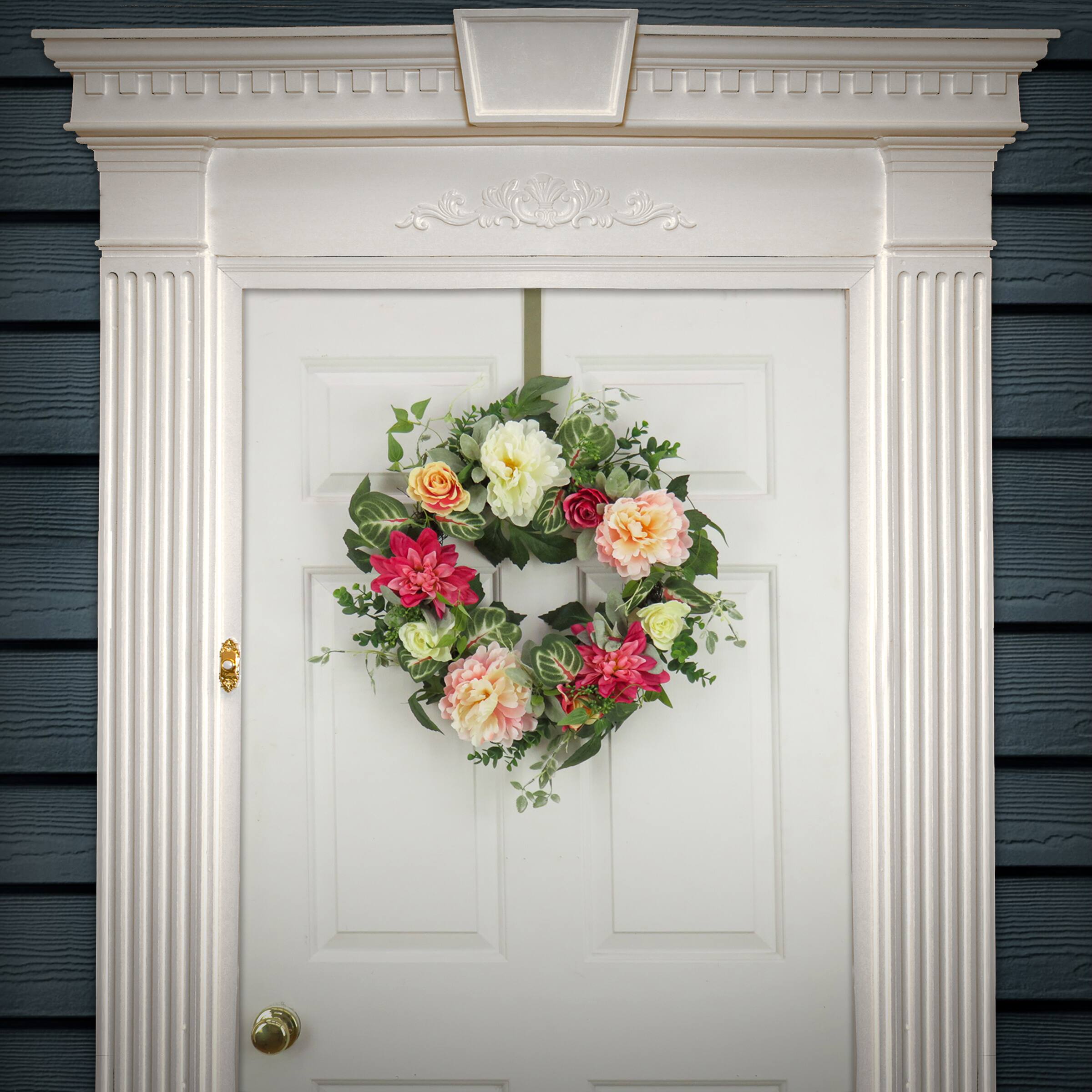 22" Mixed Garden Flowers Spring Wreath