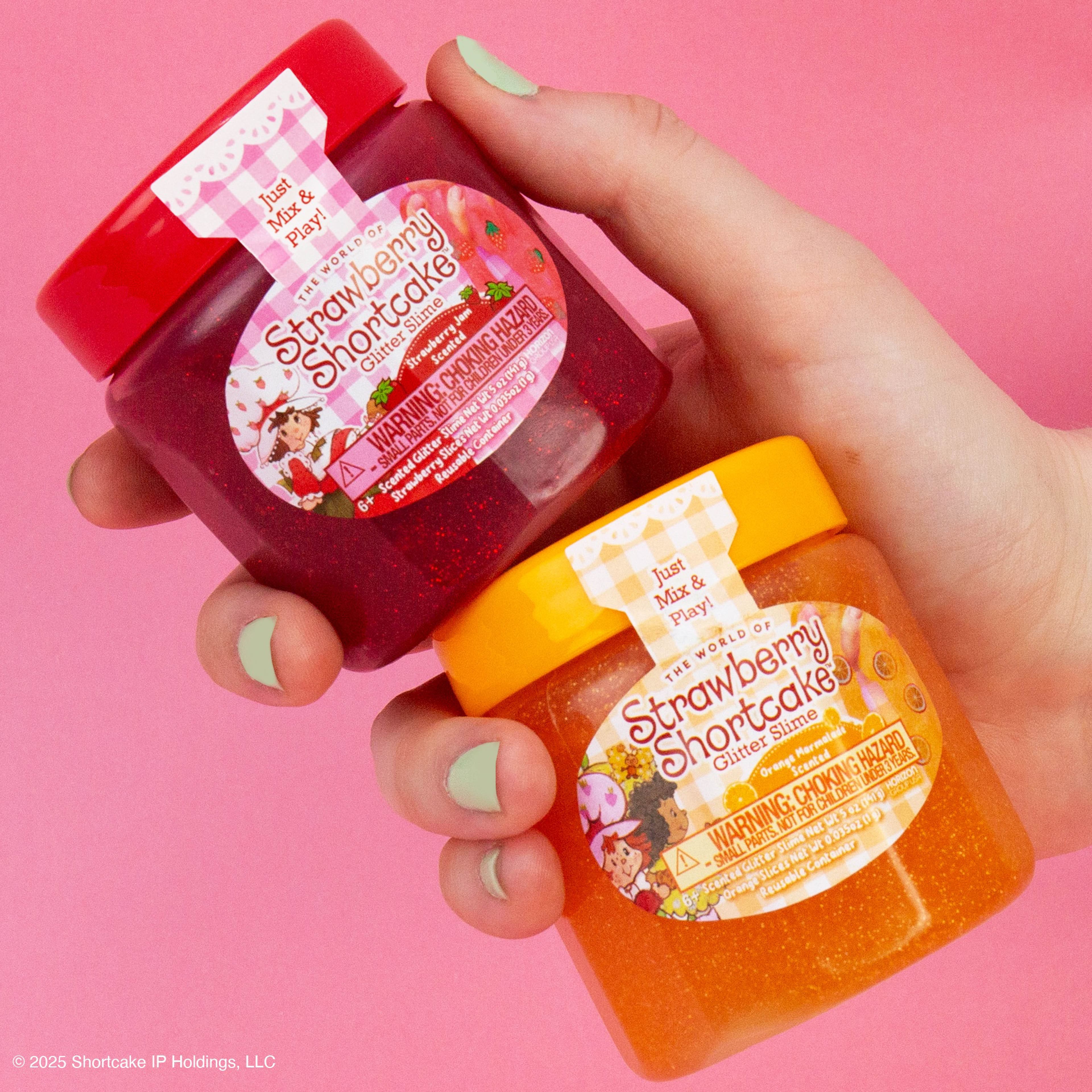 Strawberry Shortcake&#x2122; Strawberry-Scented Glitter Slime