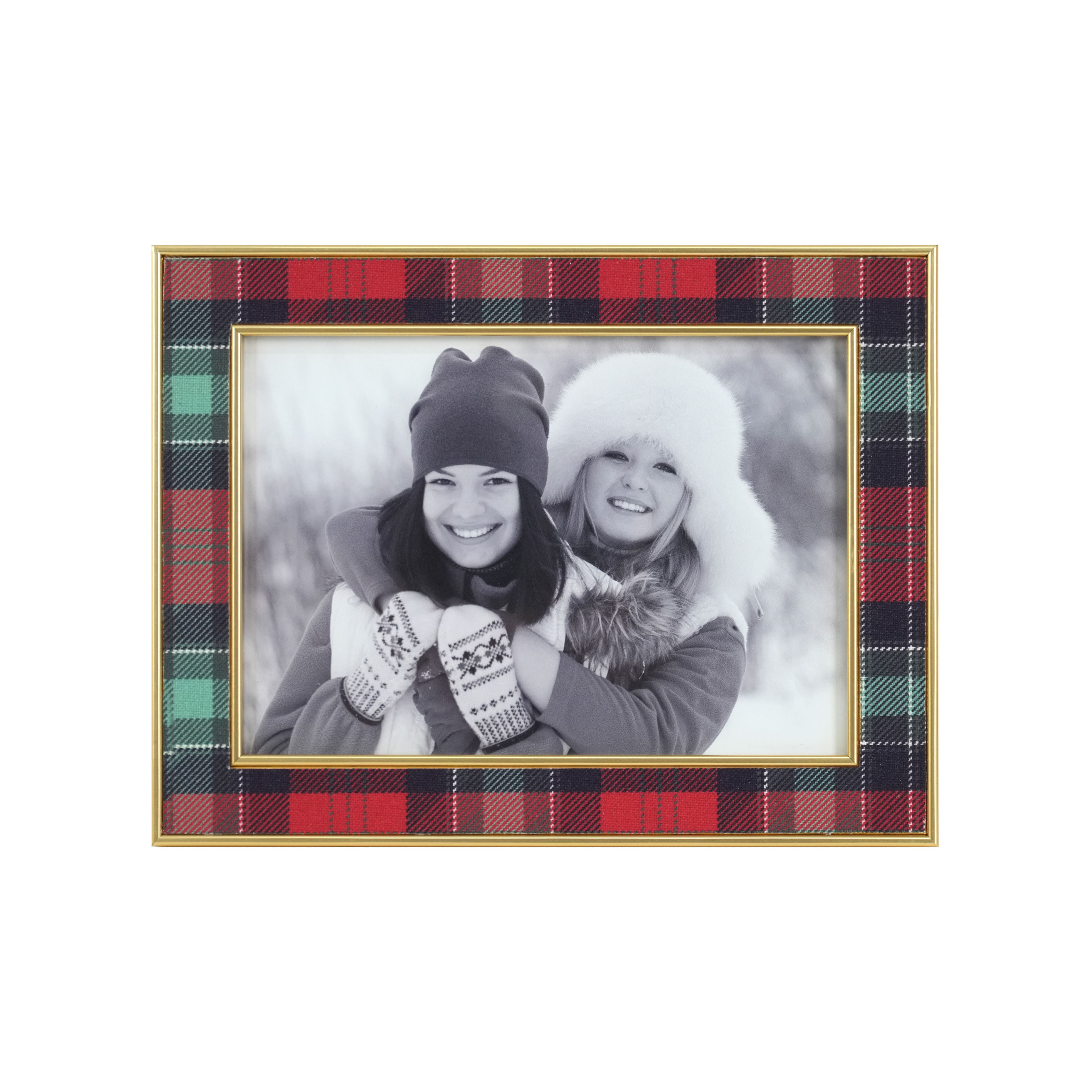 5&#x22; x 7&#x22; Holiday Pattern with Gold Edges Plastic Frame by Studio D&#xE9;cor&#xAE;