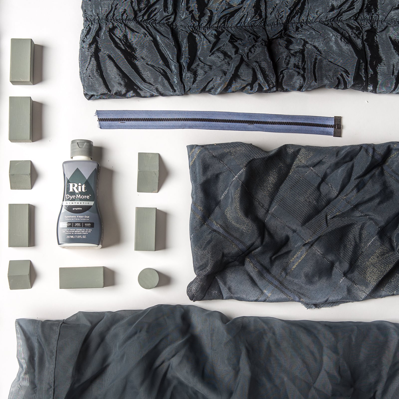 Rit® DyeMore™ Synthetic Fabric Dye