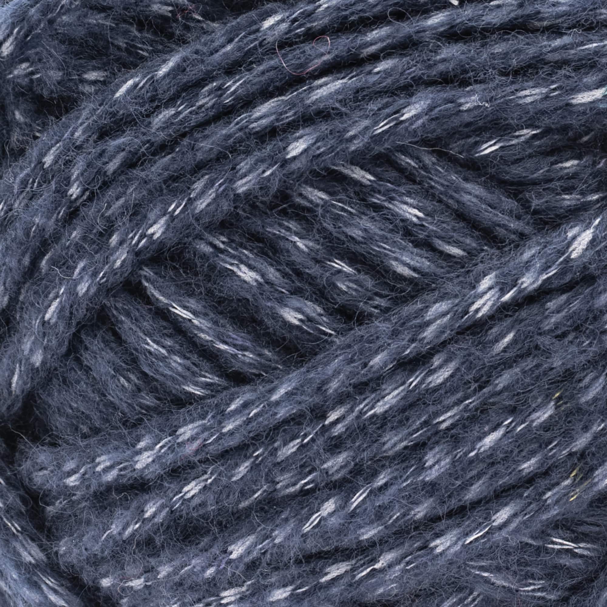 Bernat&#xAE; Super Fluffee&#x2122; Yarn
