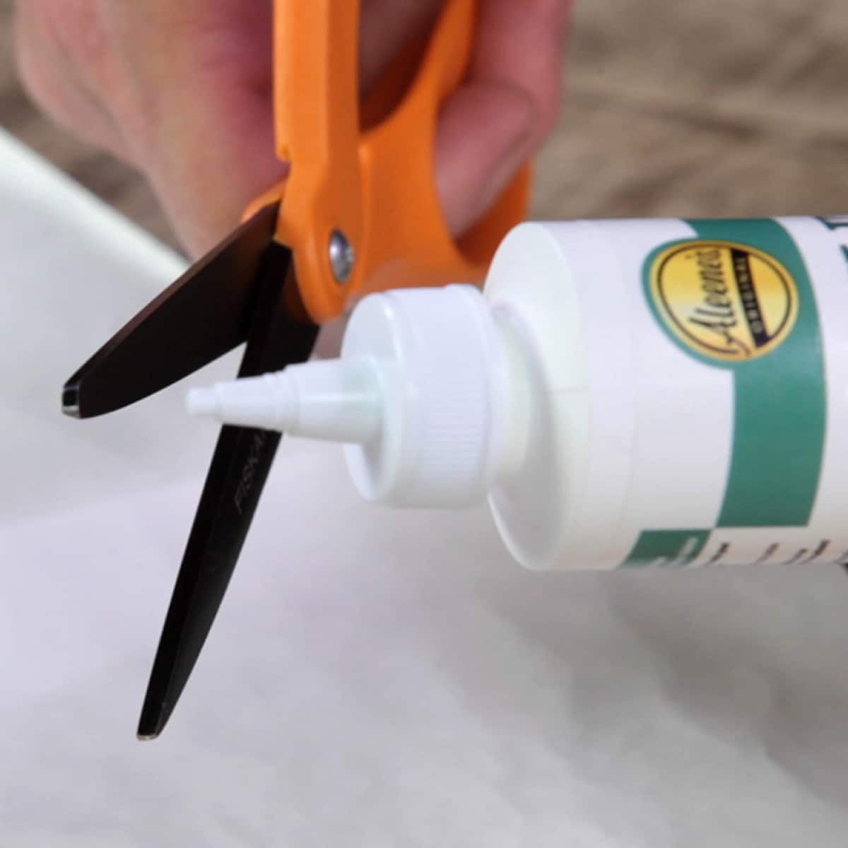 Aleene's® Tack-It® Over & Over