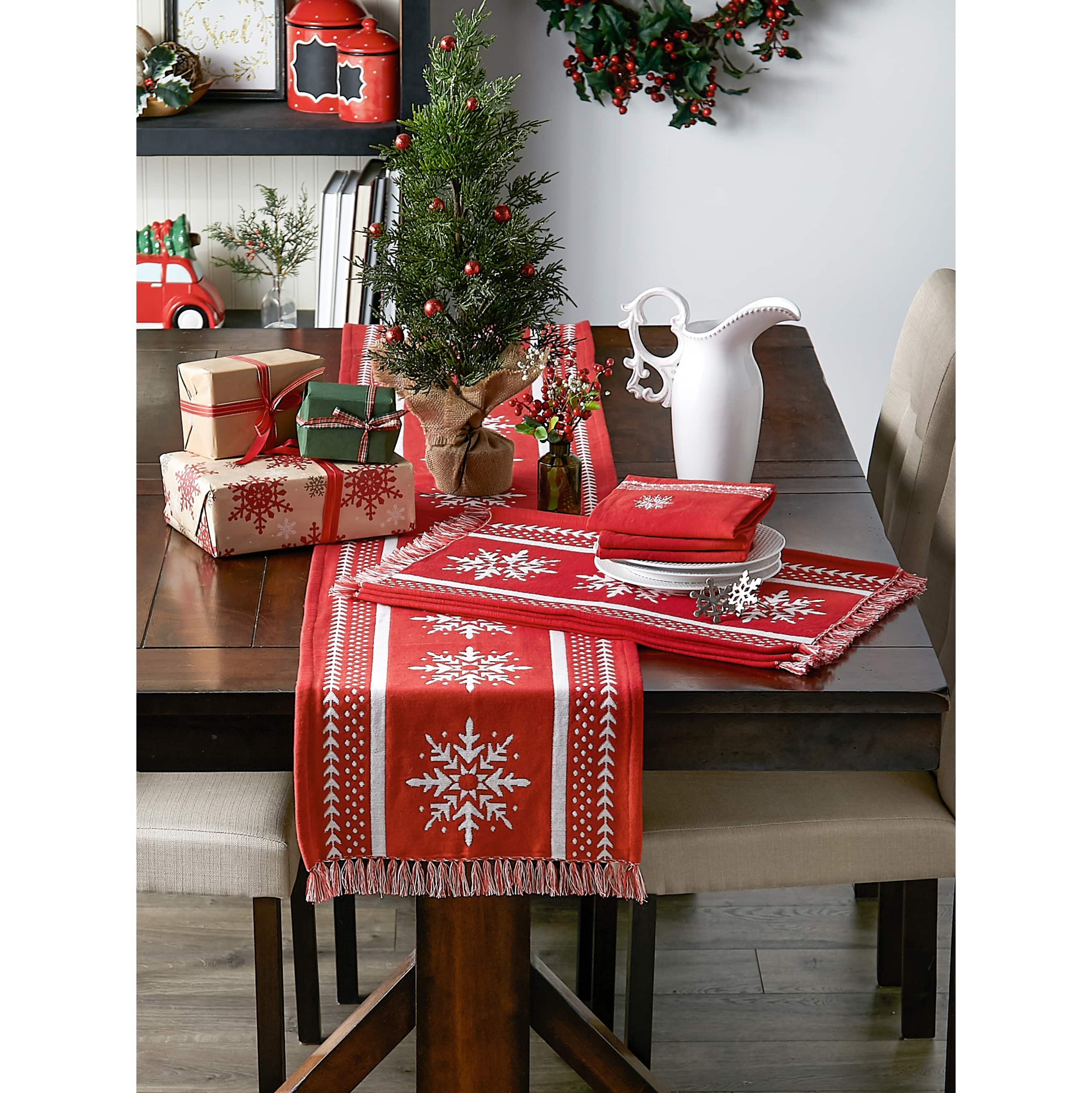 DII&#xAE; Nordic Snowflake Stripe Jacquard Placemats, 4ct.