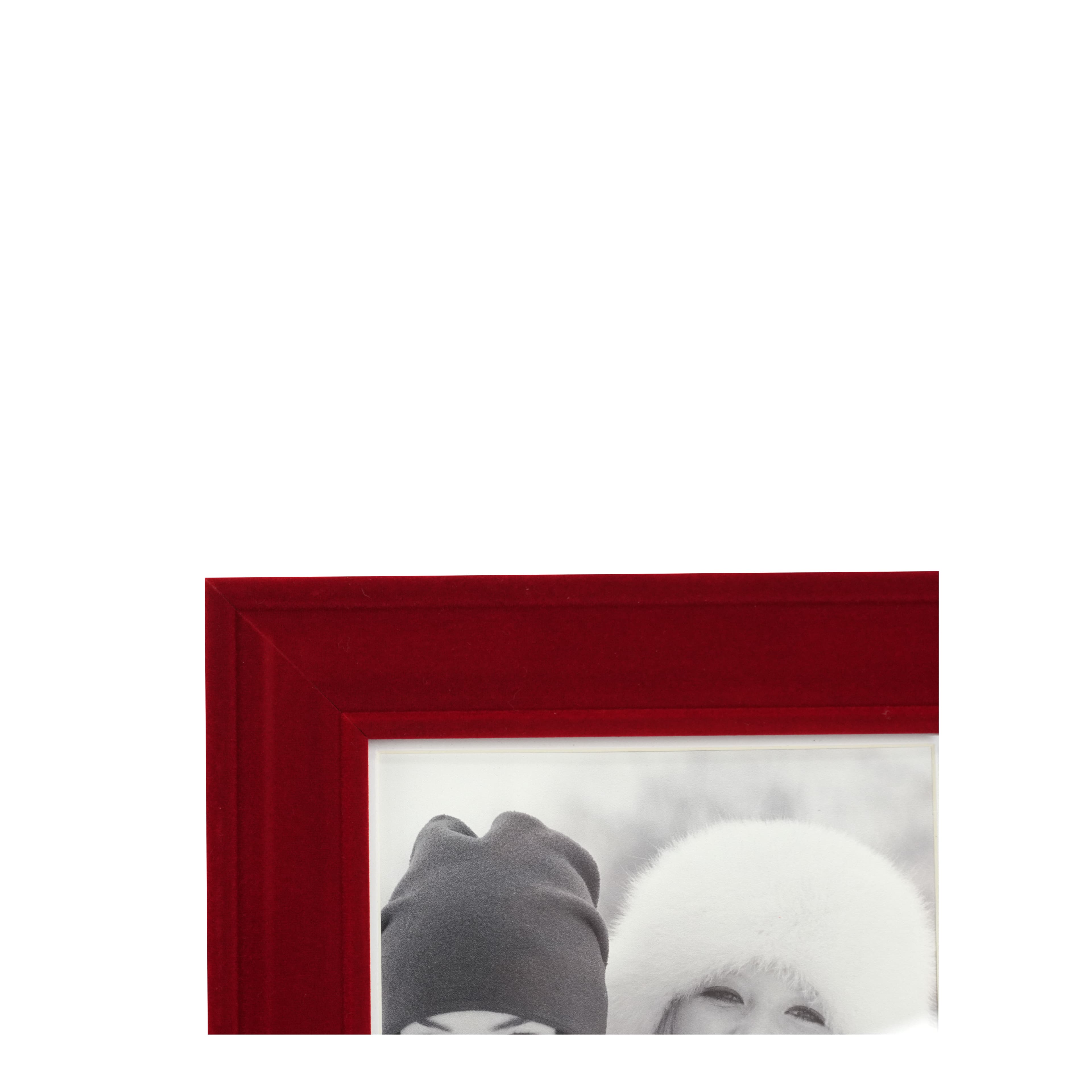 5&#x22; x 7&#x22; Velvet Plastic Frame by Studio D&#xE9;cor&#xAE;