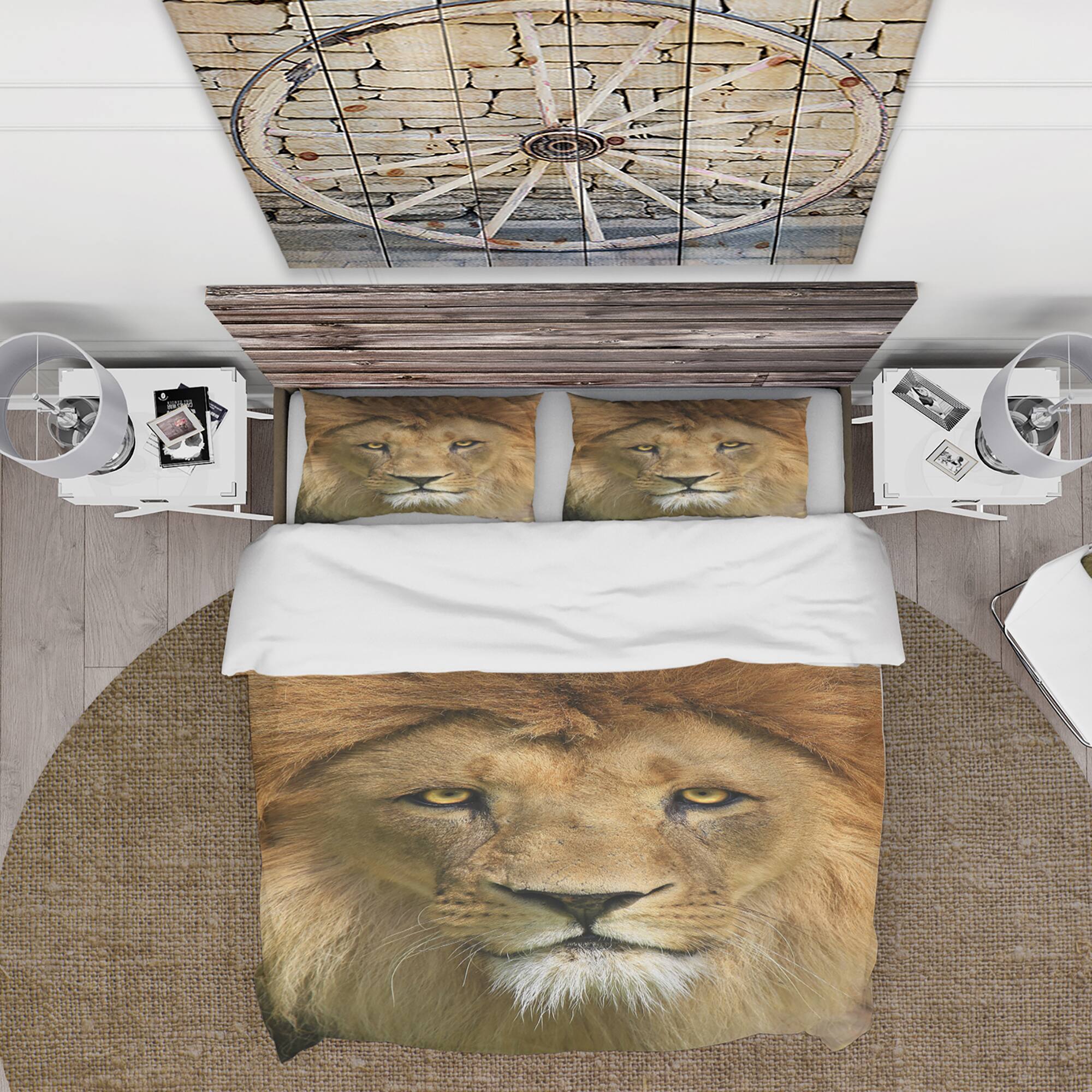 Designart &#x27;Lion with Calm Face&#x27; Animal Bedding Set - Duvet Cover &#x26; Shams
