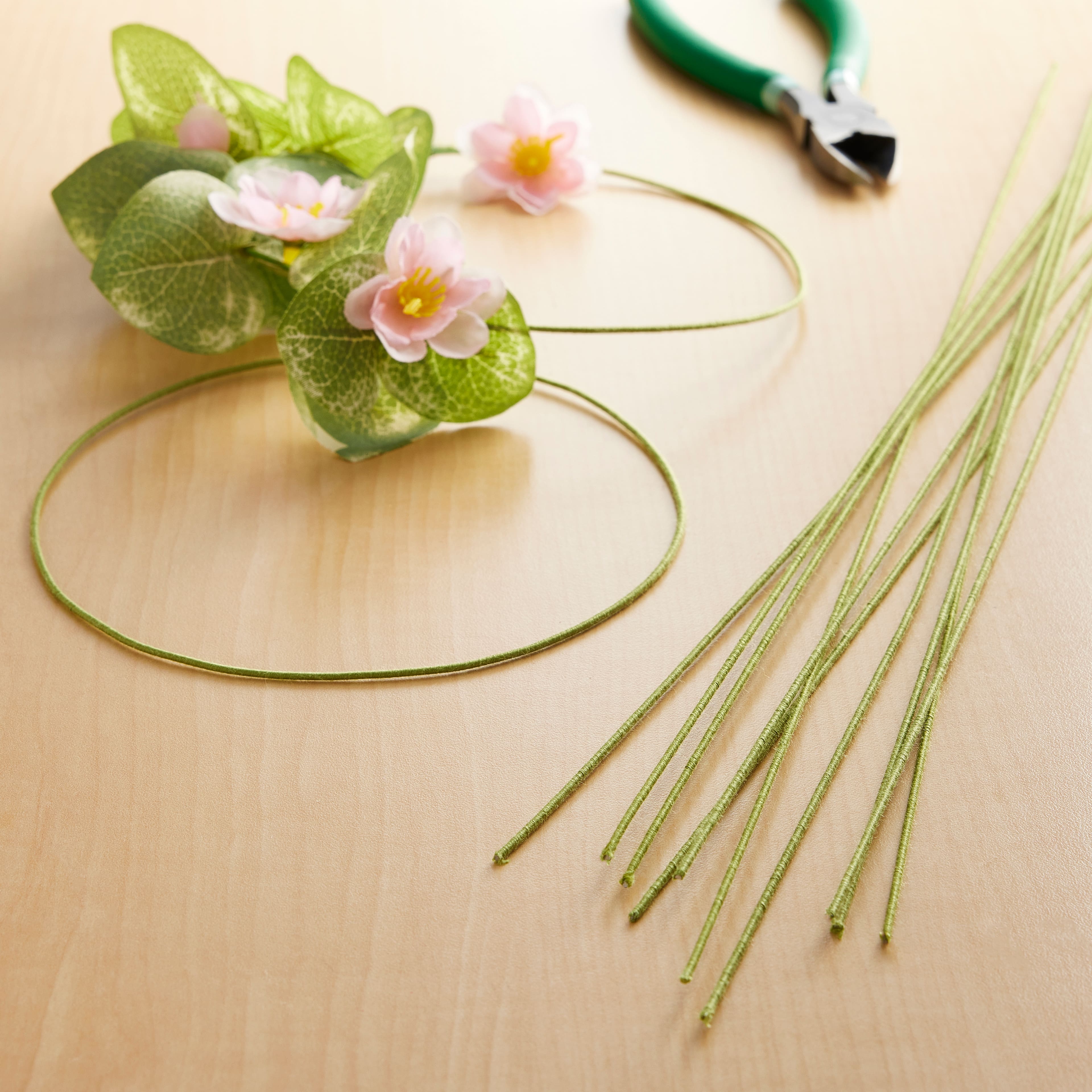 32 Gauge Floral Stem Wire - Cloth Covered - Green