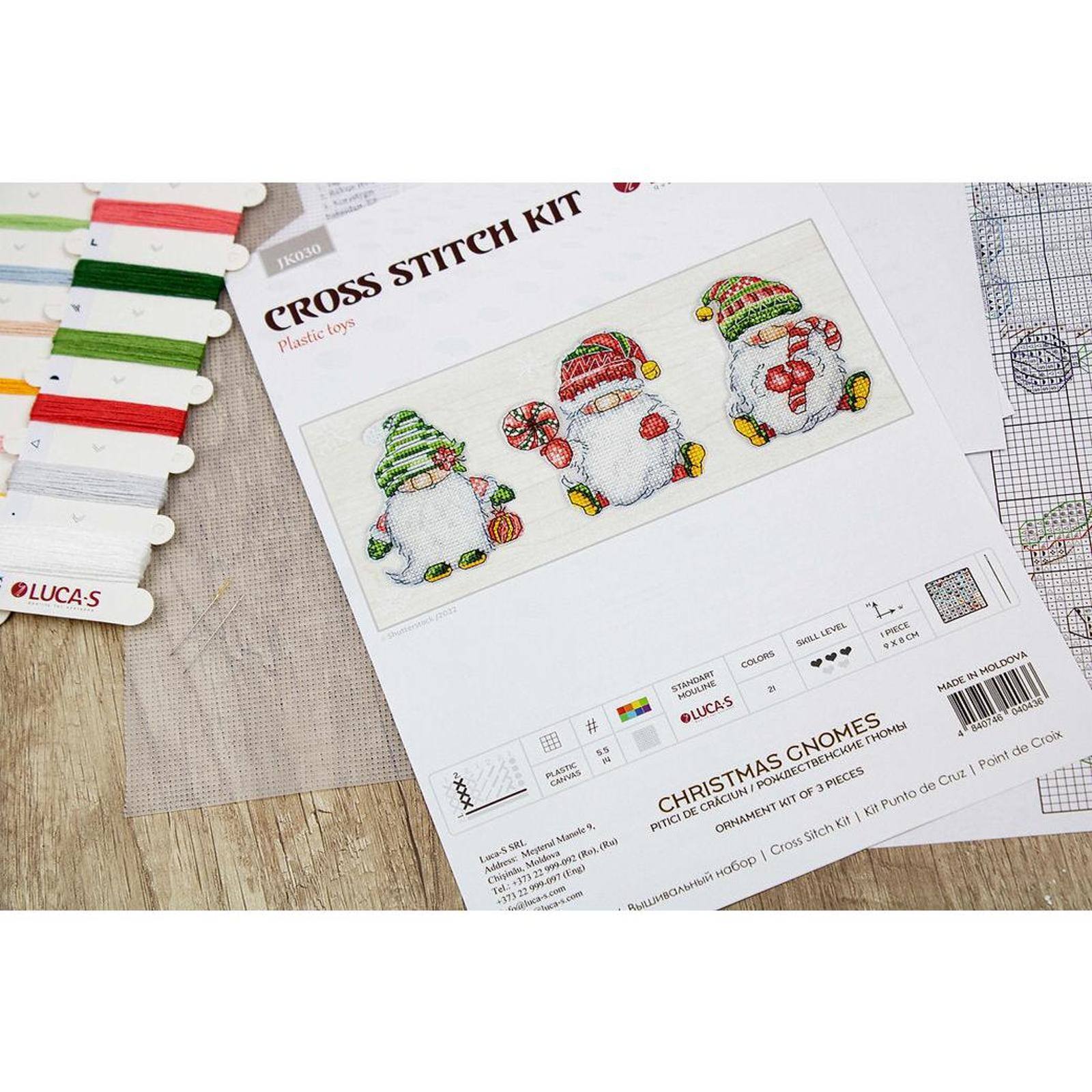 Luca-S Christmas Gnomes Plastic Canvas Counted Cross Stitch Kit
