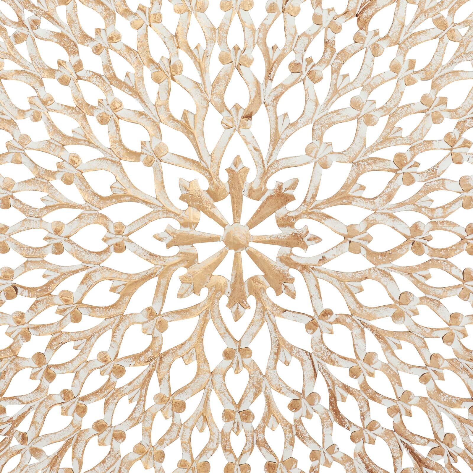 36&#x22; Tan Traditional Ornamental Wood Wall D&#xE9;cor