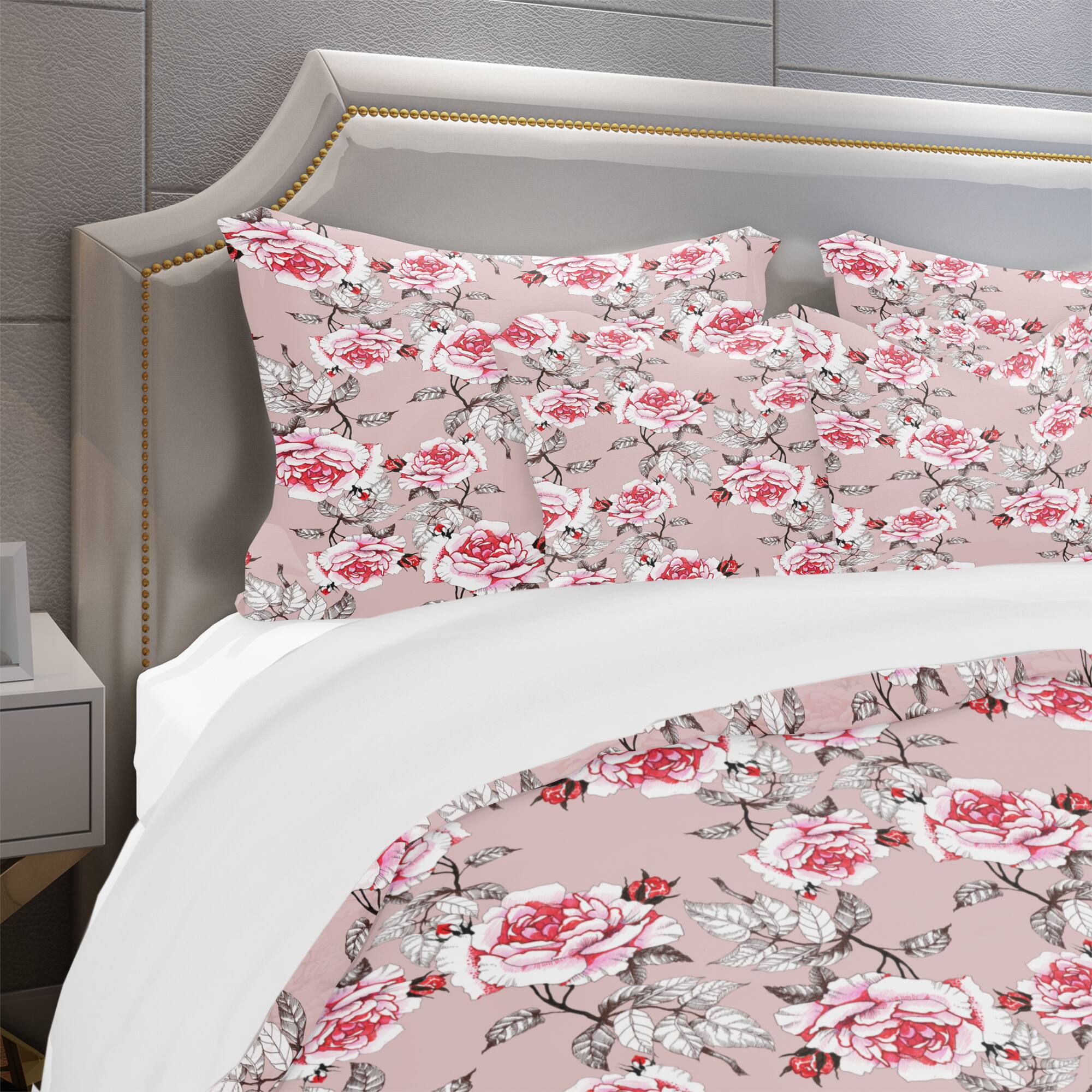 Designart 'Red Rose in Pink Background' Traditional Bedding Set