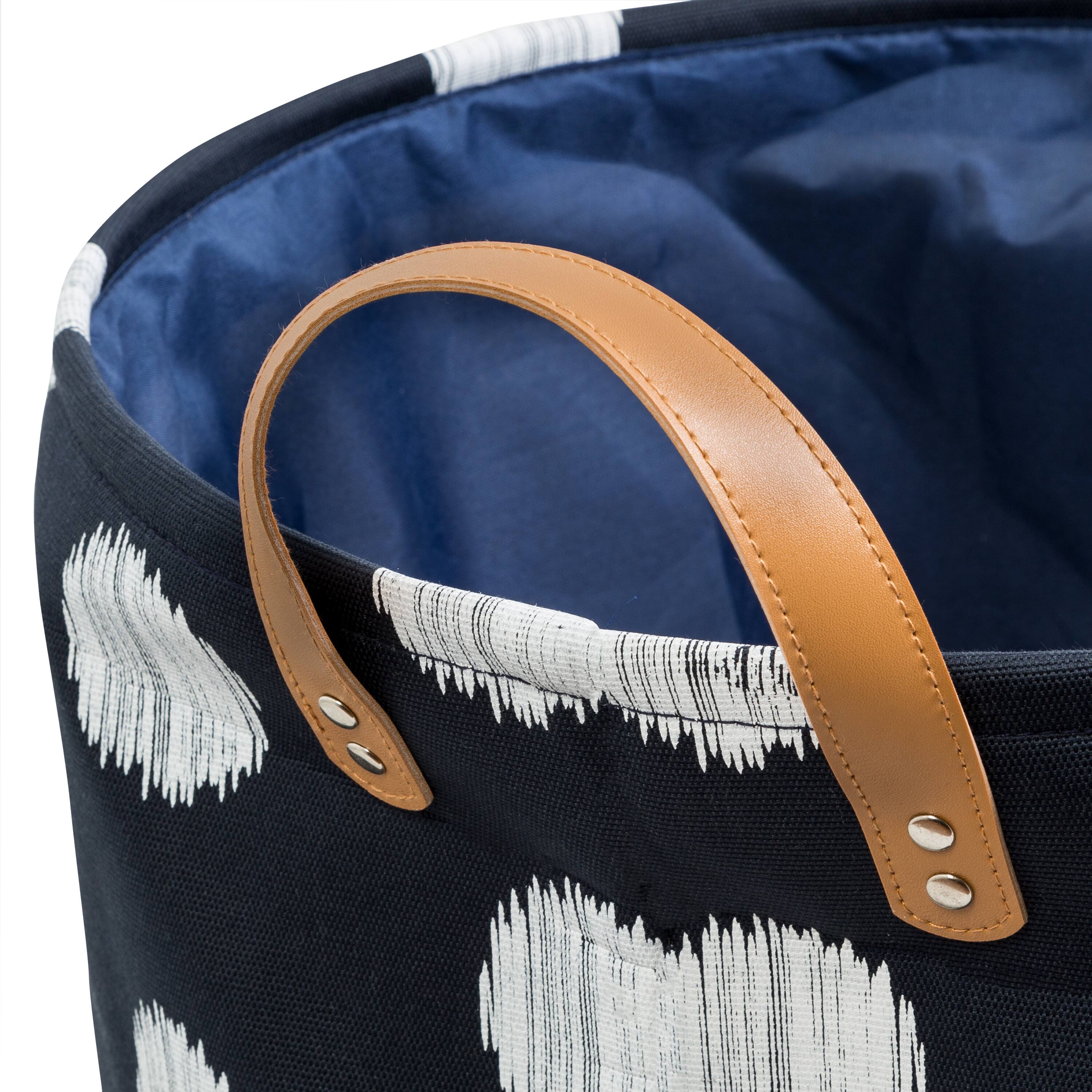 20&#x22; Coastal Collection Navy &#x26; Gray Dot Decorative Portable Laundry Bin