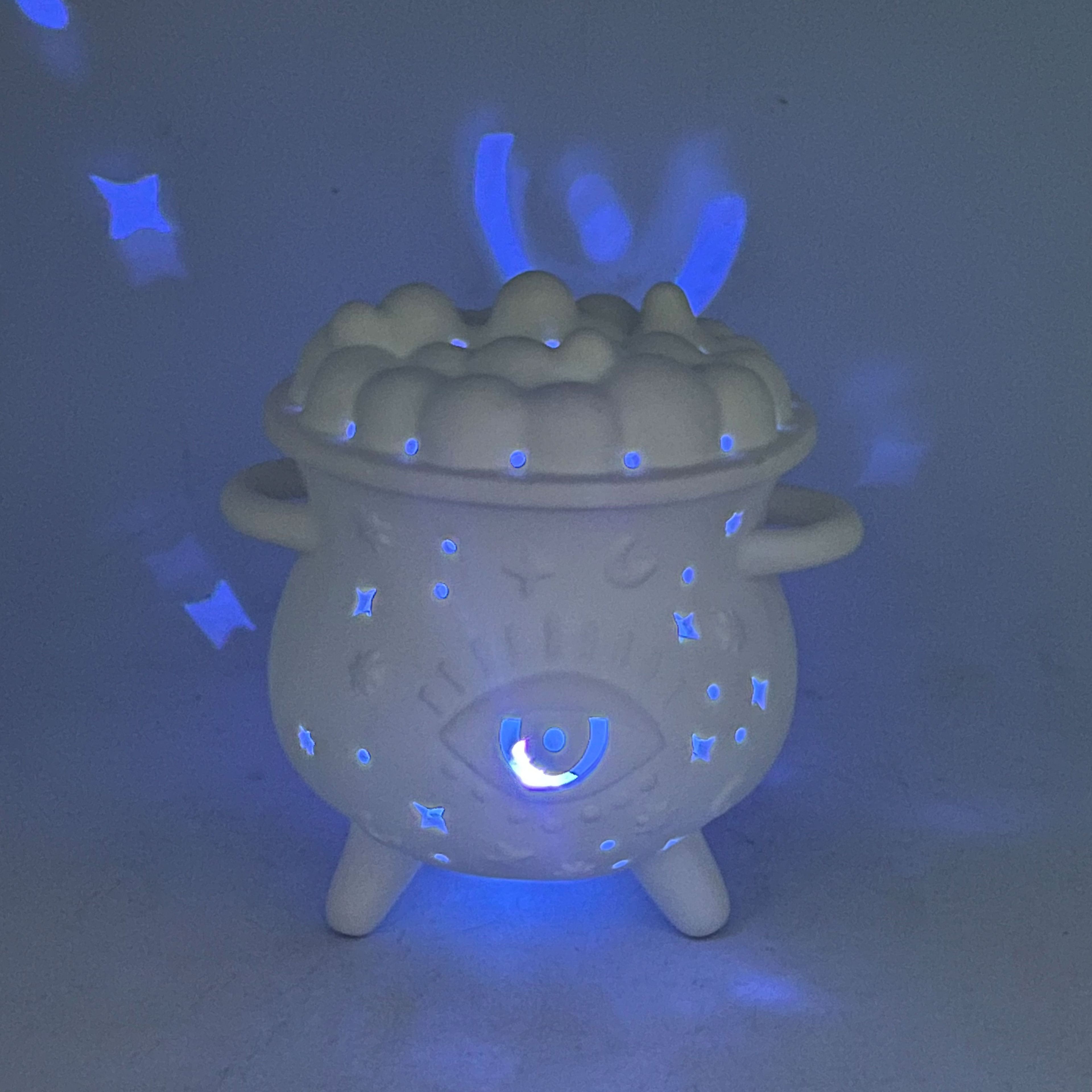 6.25&#x22; DIY Ceramic LED Cauldron D&#xE9;cor by Make Market&#xAE;
