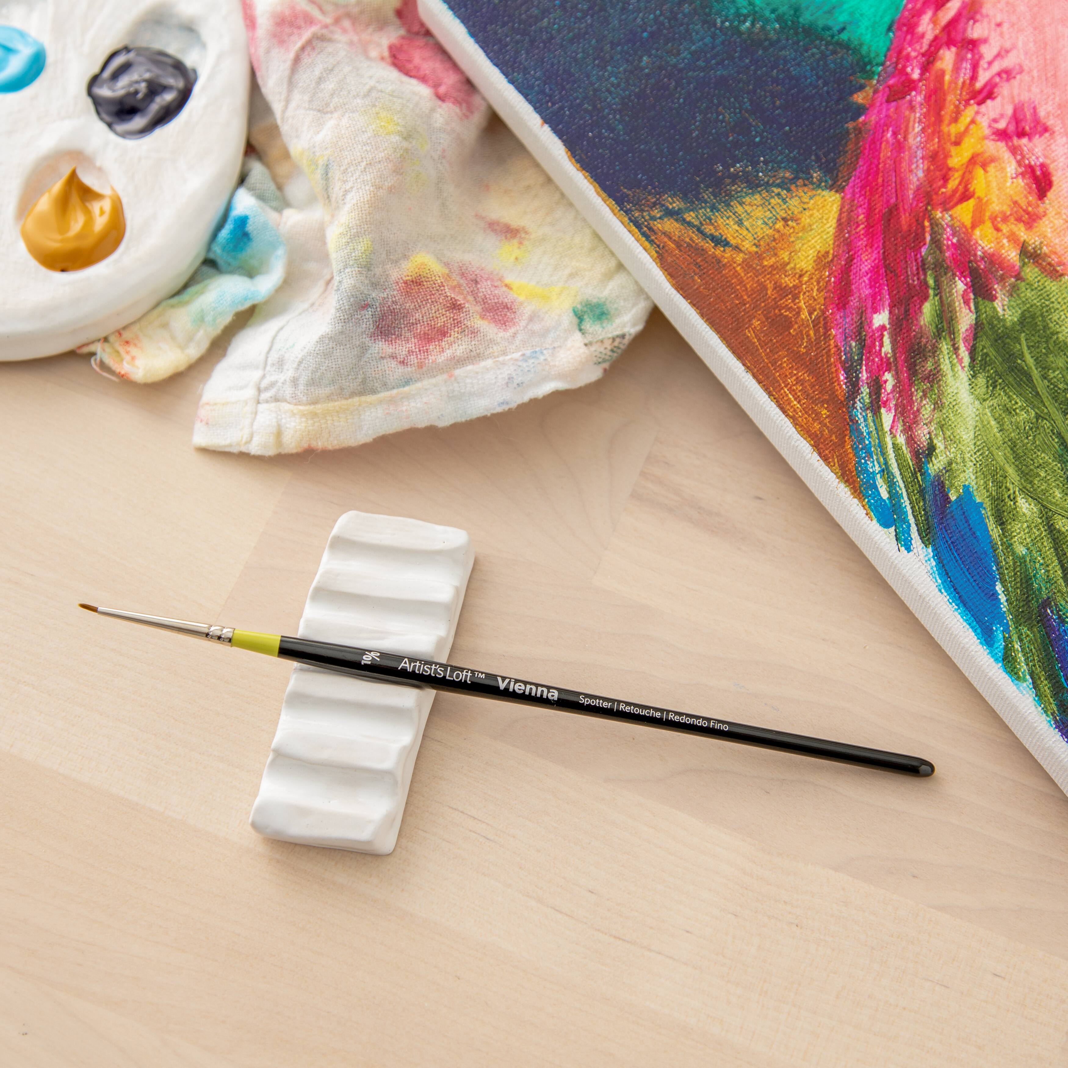 12 Pack: Vienna Golden Taklon Short Handle Spotter Brush by Artist's Loft™