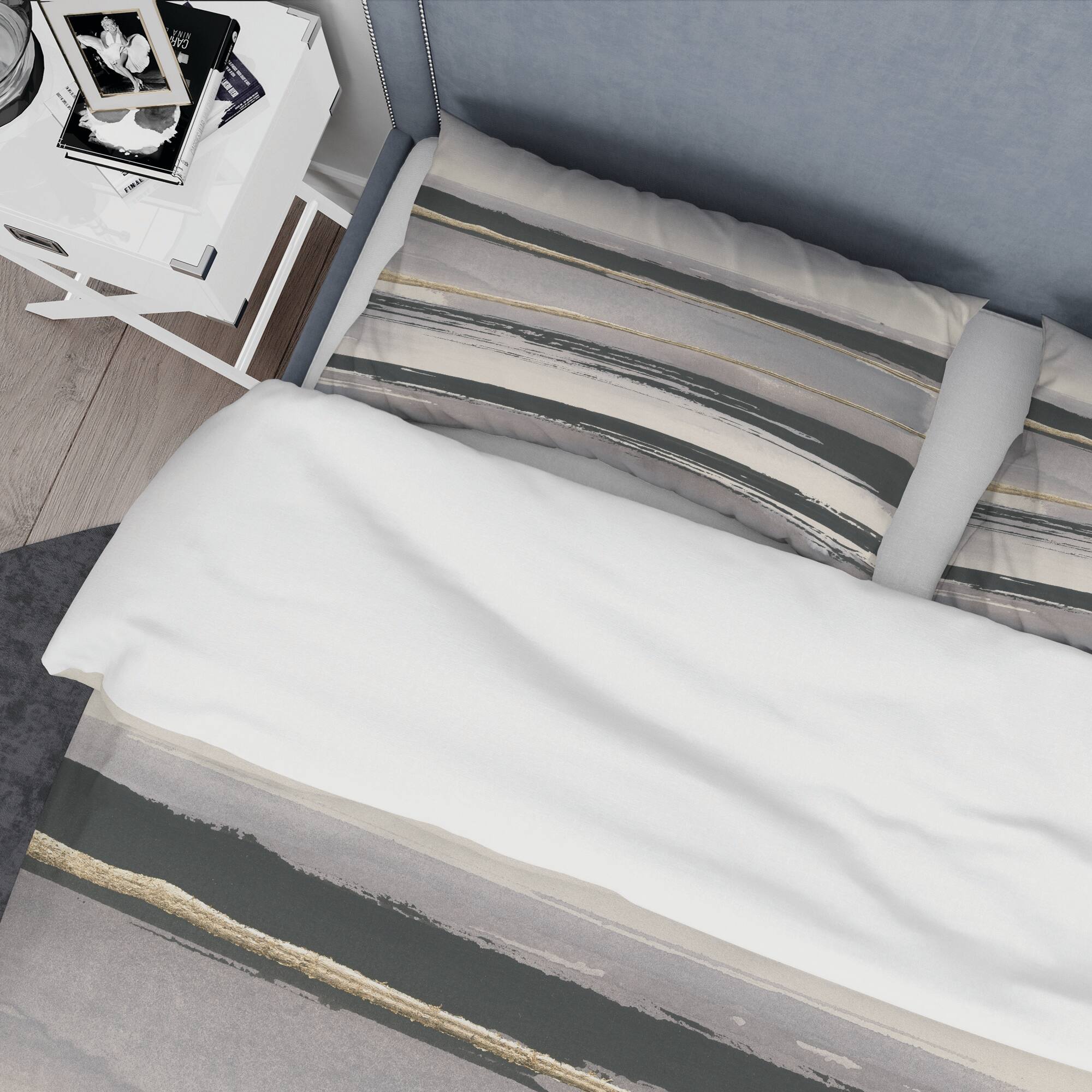 Designart &#x27;Glamorous Morning Fog III&#x27; Glam Bedding Set - Duvet Cover &#x26; Shams