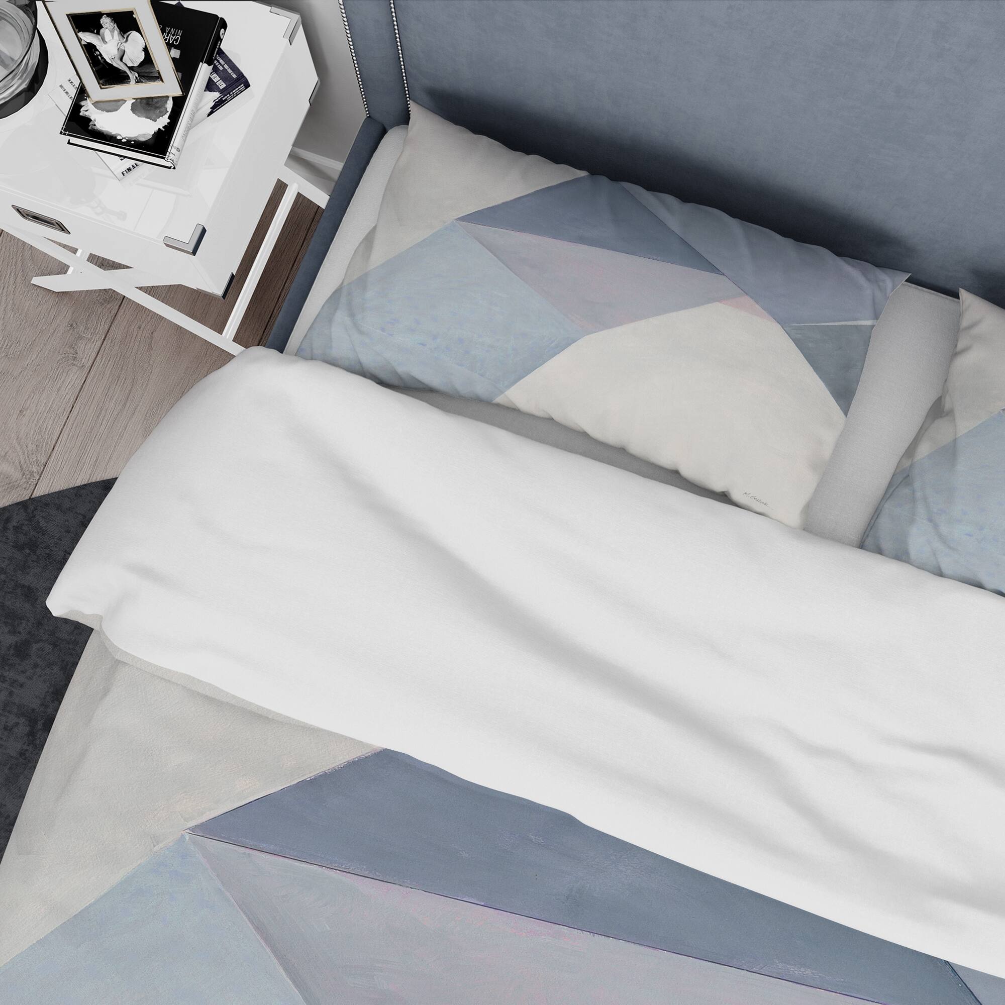 Designart &#x27;Purple Geometric Bridge II&#x27; Geometric Bedding Set - Duvet Cover &#x26; Shams