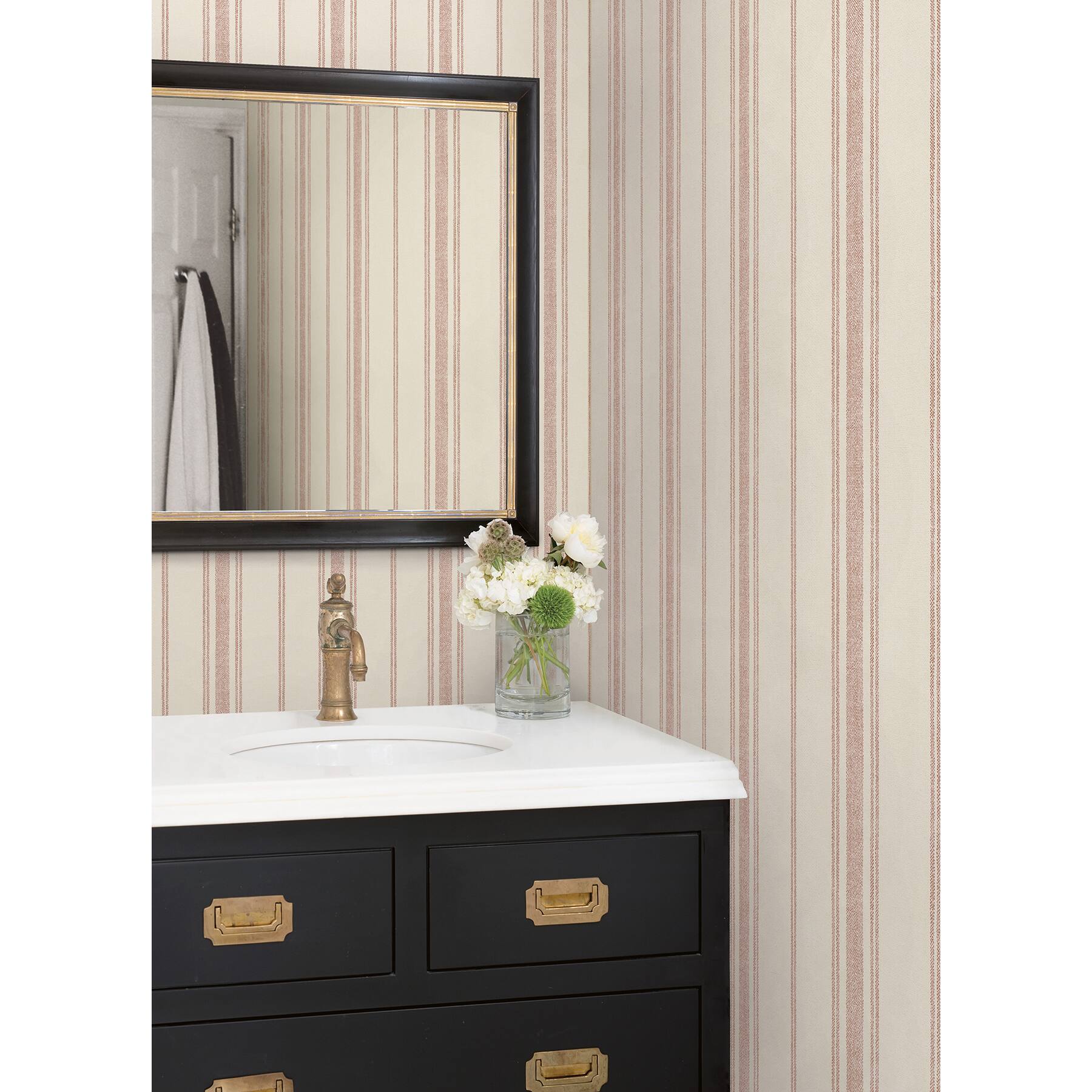 Chris Loves Julia Alcott Peel &#x26; Stick Wallpaper