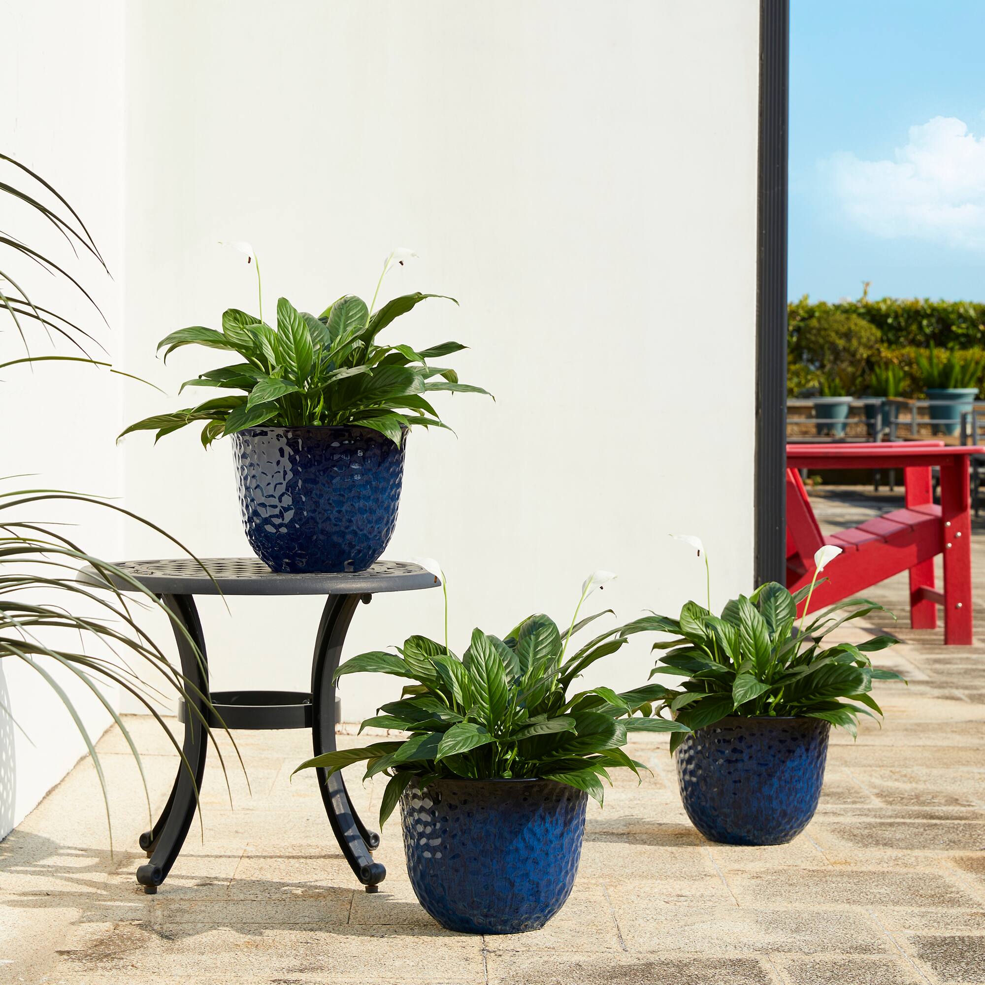 Glitzhome&#xAE; 11.75&#x22; Honeycomb Textured Cobalt Blue Faux Ceramic Plastic Planters, 3ct.