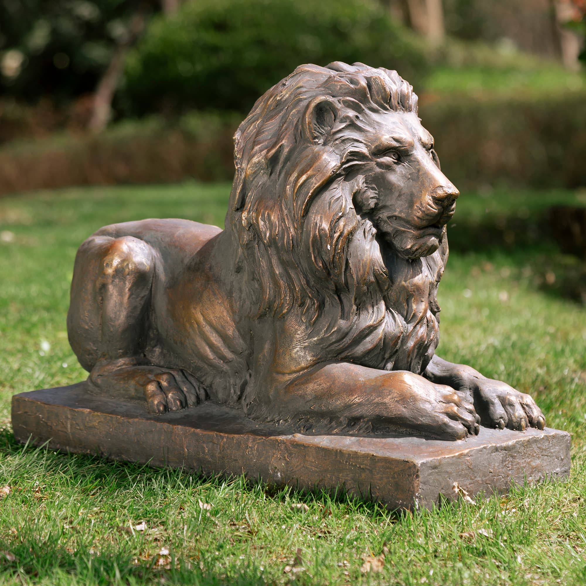 Glitzhome&#xAE; 22&#x22; Lying Guardian Lion Statue