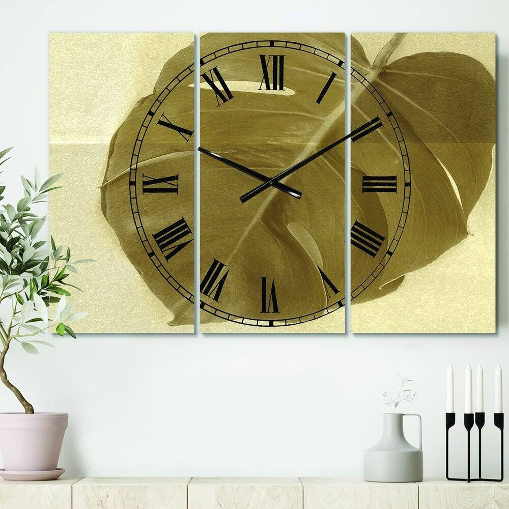 Designart Botanical Beige Retro Leaf Multipanel Wall Clock