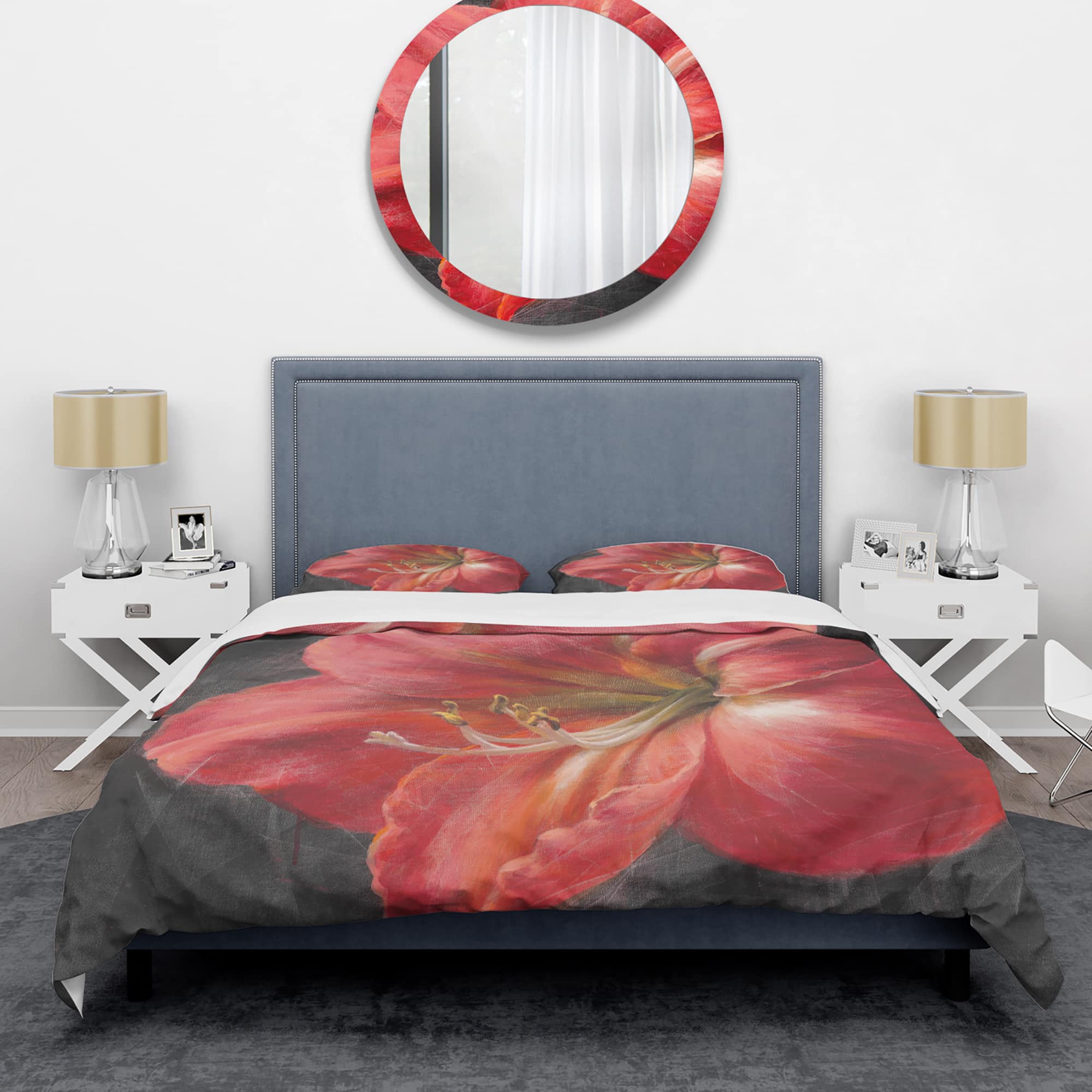 Designart &#x27;Vivid Red Lily III&#x27; Shabby Bedding Set - Duvet Cover &#x26; Shams