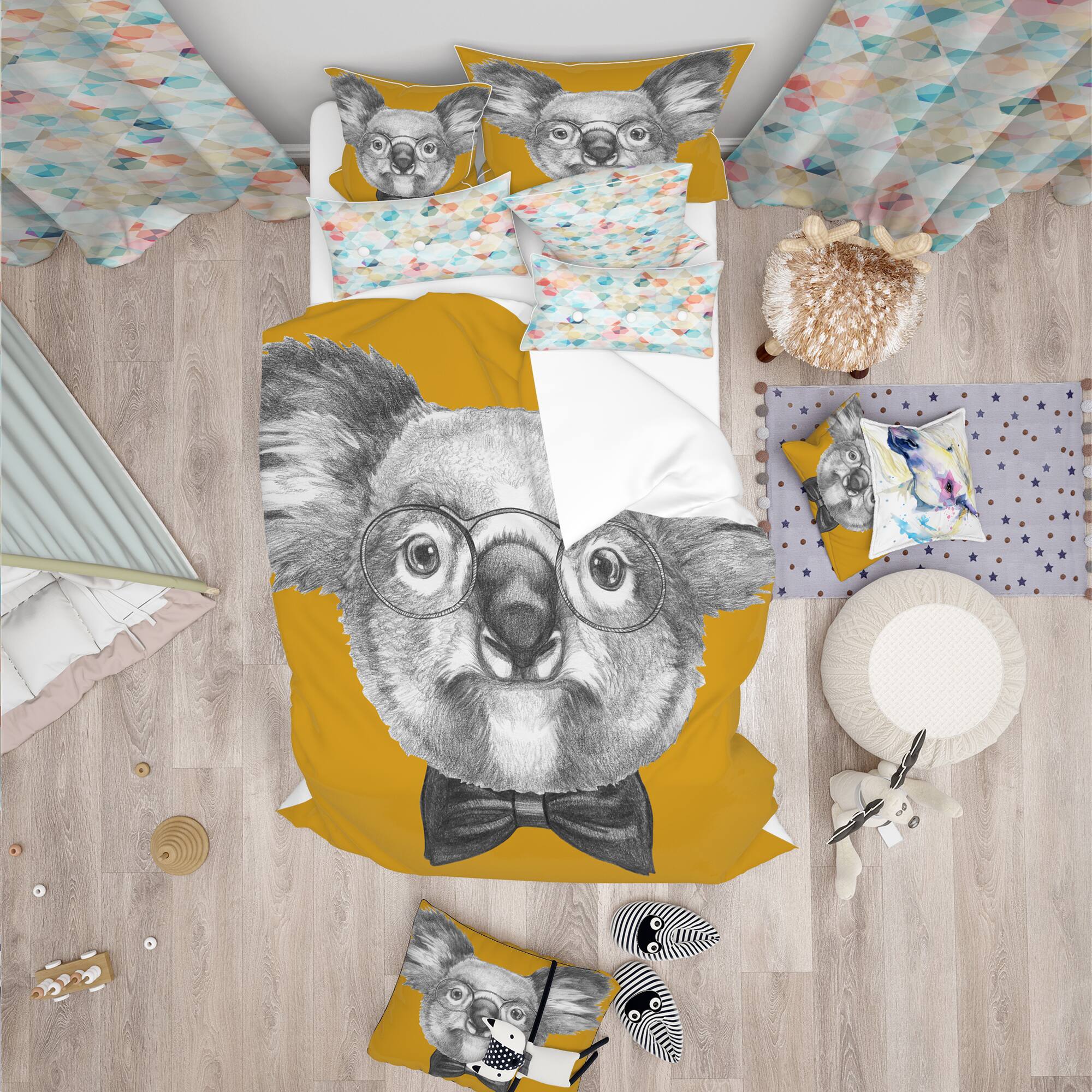 Designart &#x27;Koala with Glasses and Bow Tie - Modern Duvet Cover Set