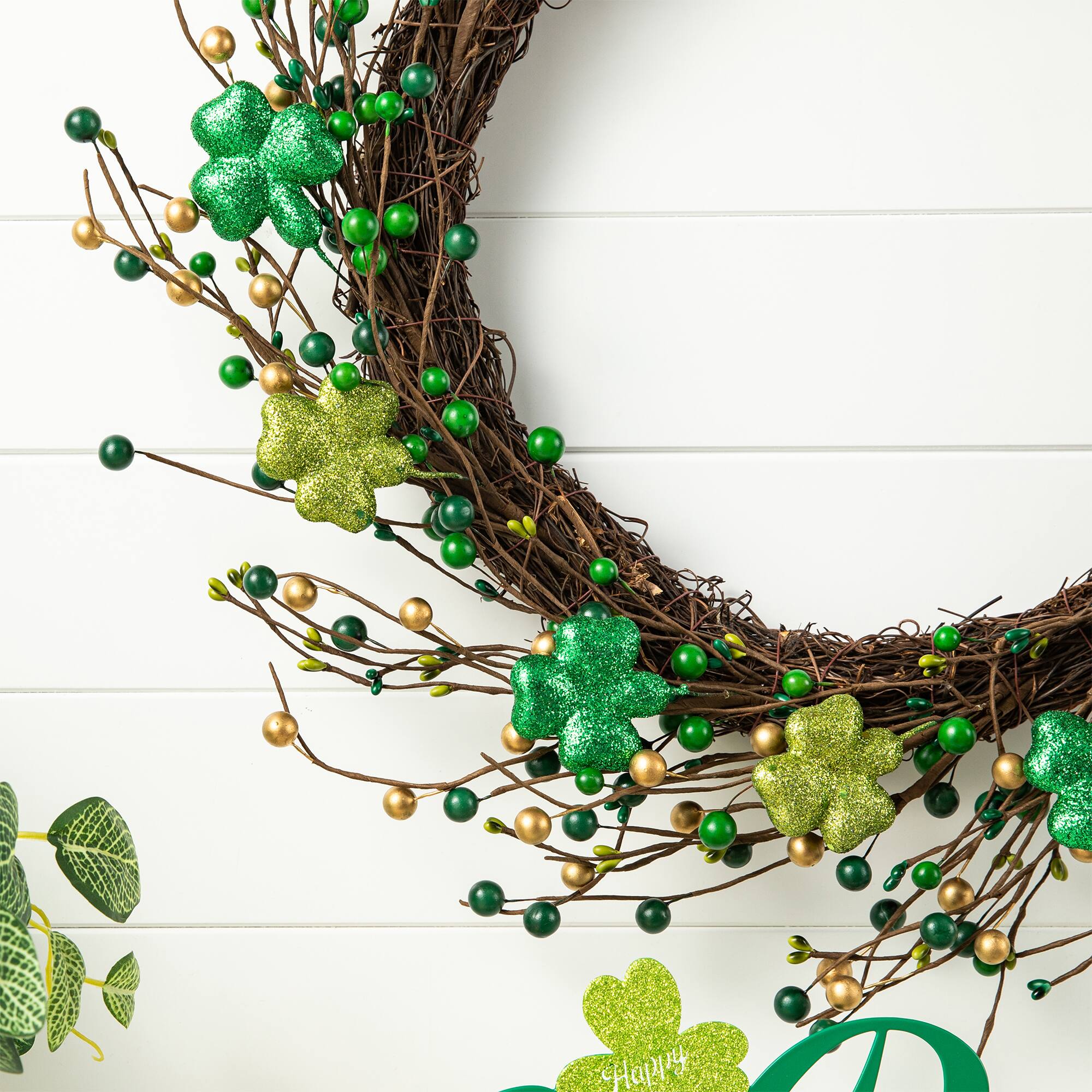 Glitzhome&#xAE; 20&#x22; St. Patrick&#x27;s Day Shamrock Berry Wreath