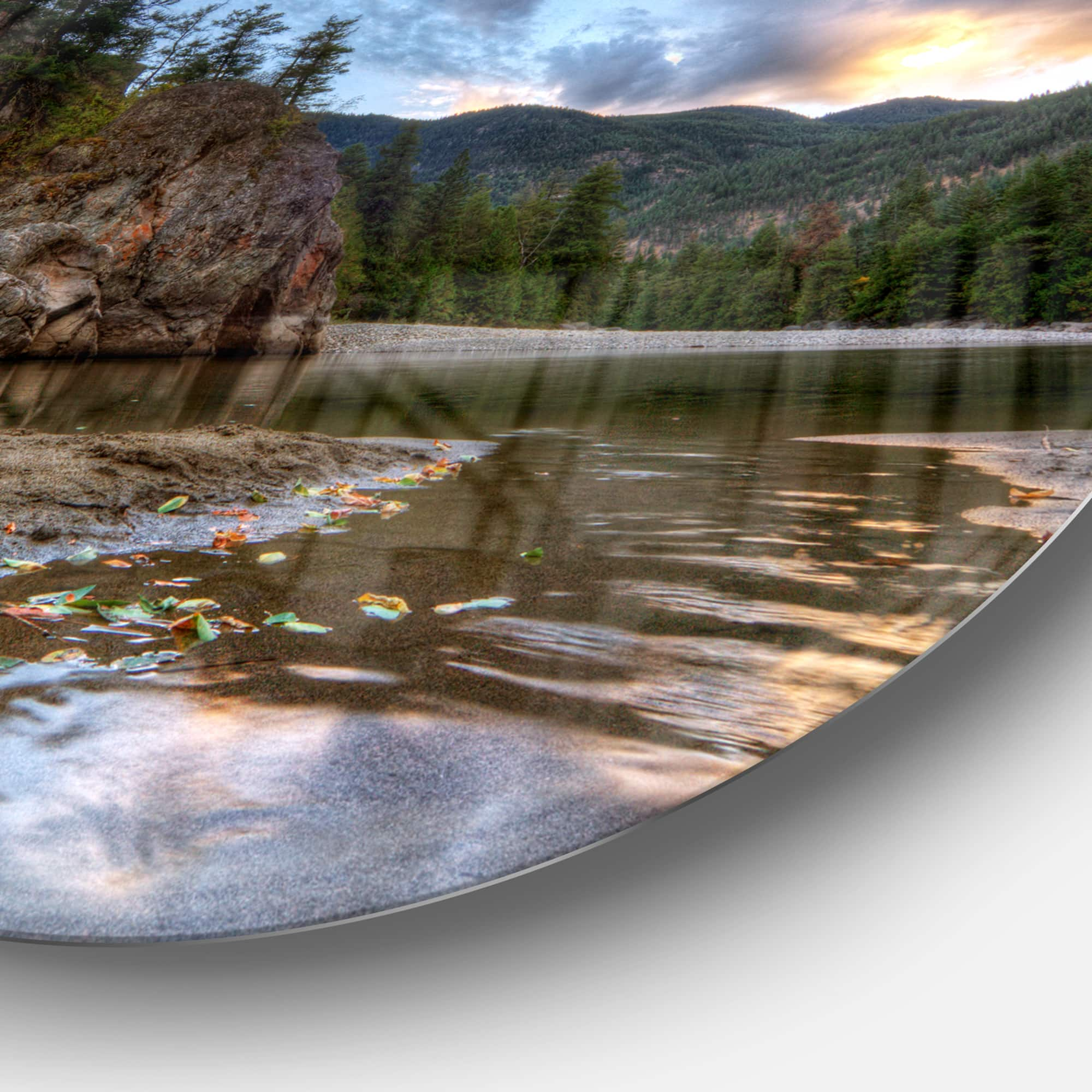 Designart - Peaceful Evening at Mountain Creek&#x27; Landscape Metal Circle Wall Art