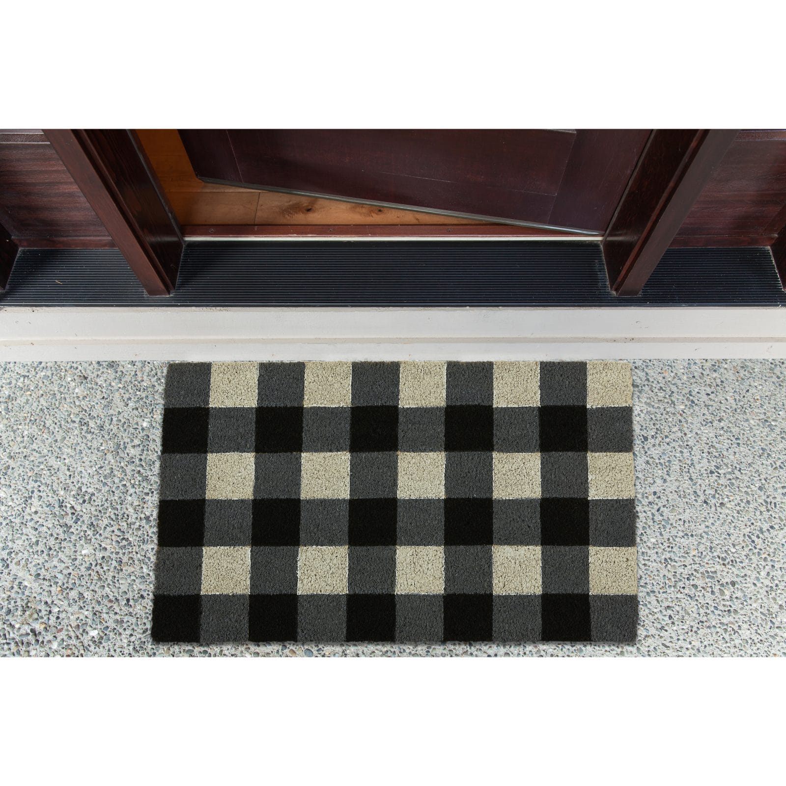 DII&#xAE; Black &#x26; White Buffalo Check Doormat