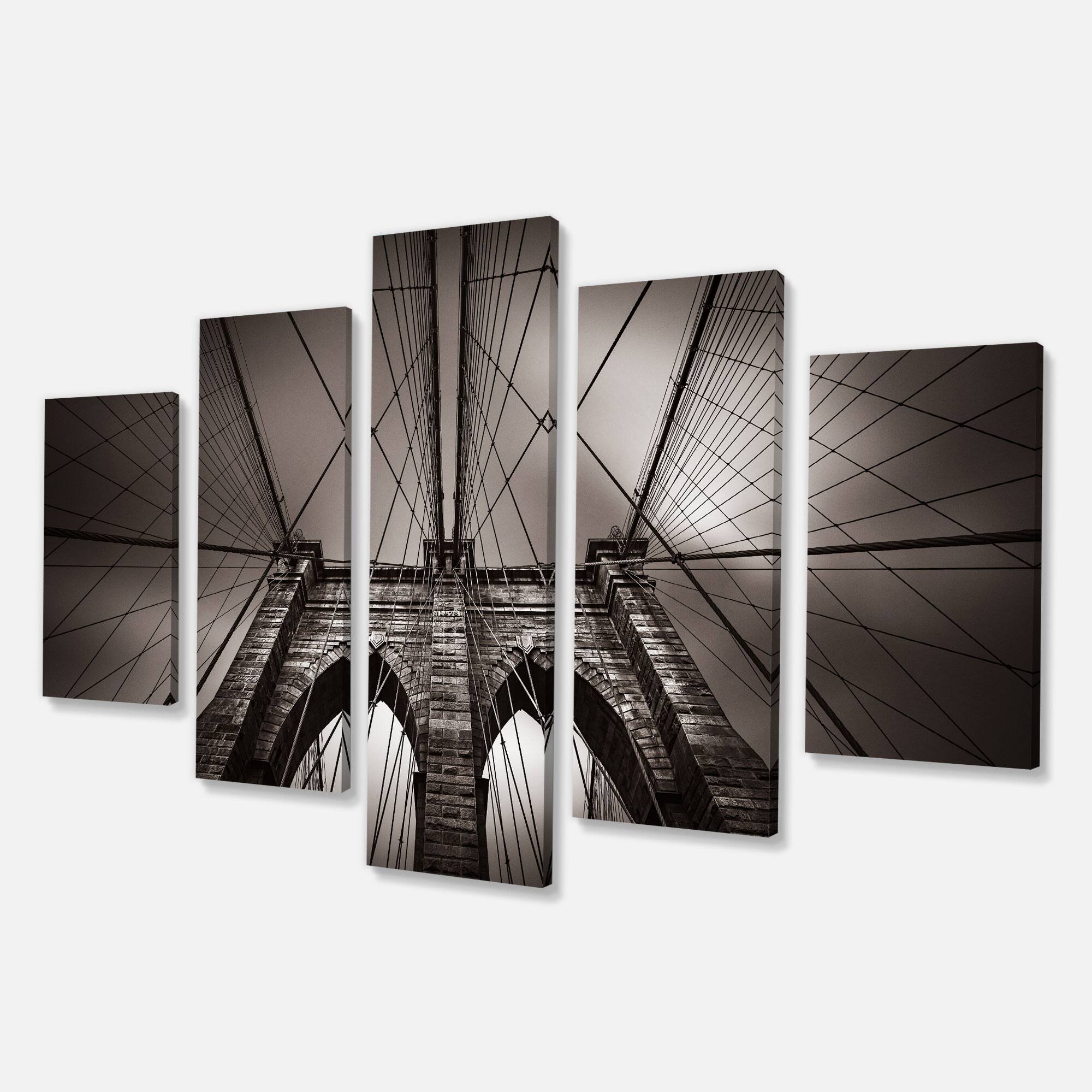Designart - Brooklyn Bridge in NYC USA - Grey - Extra Large Canvas Art Print
