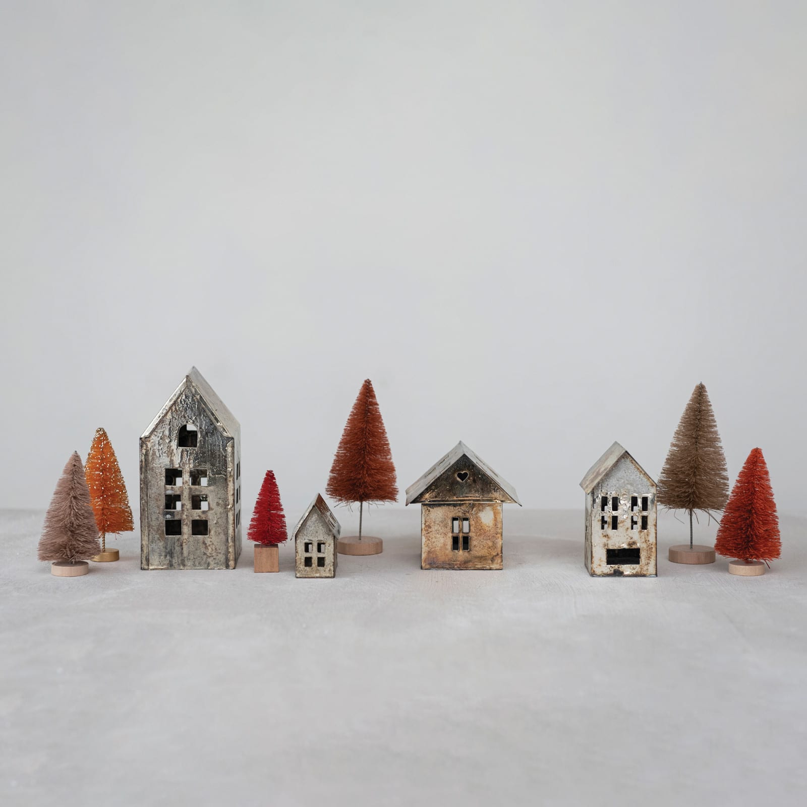 Hello Honey® 6.25" Antique Pewter Finish Metal House