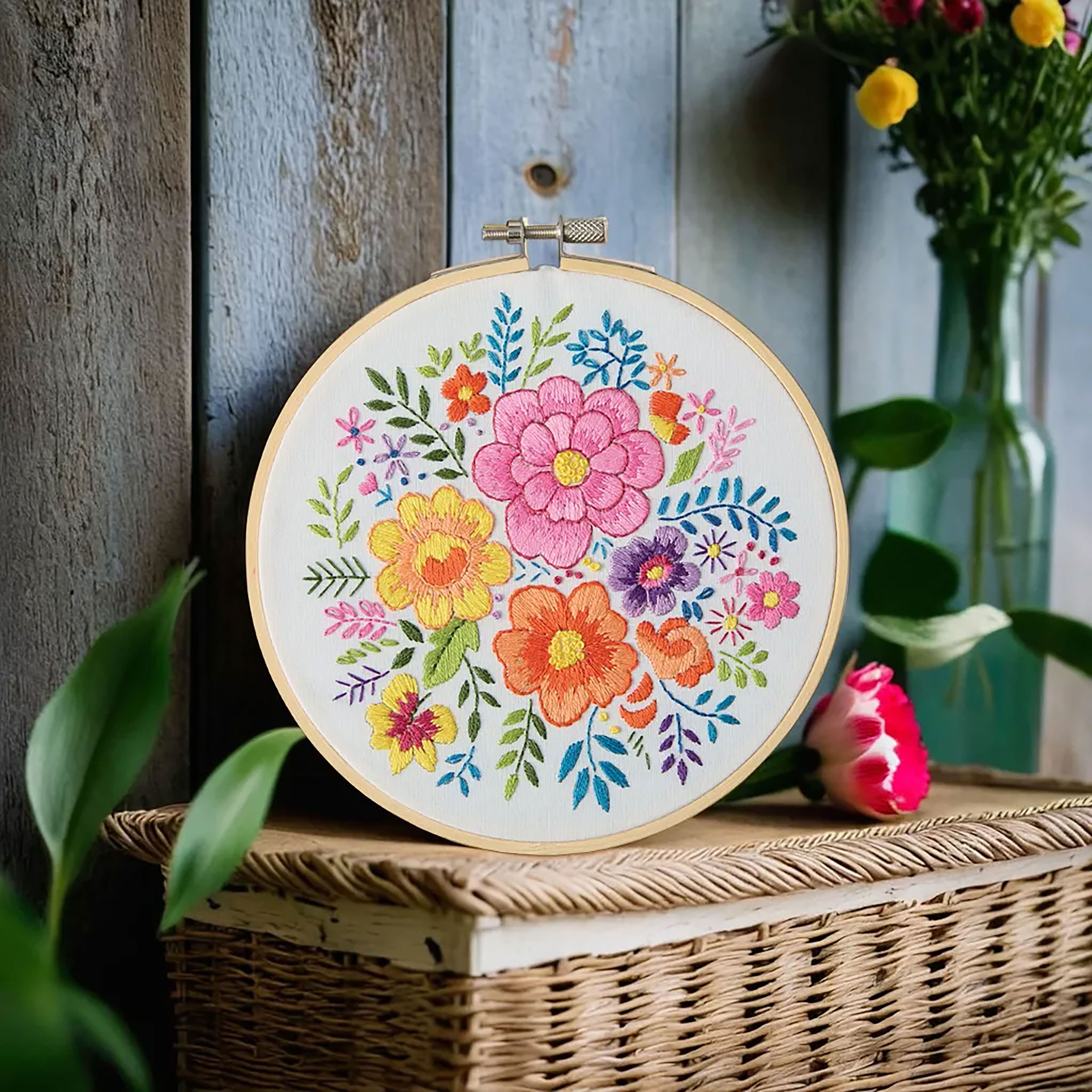 6&#x22; Floral Stamped Design Embroidery Kit with Hoop by Loops &#x26; Threads&#xAE;